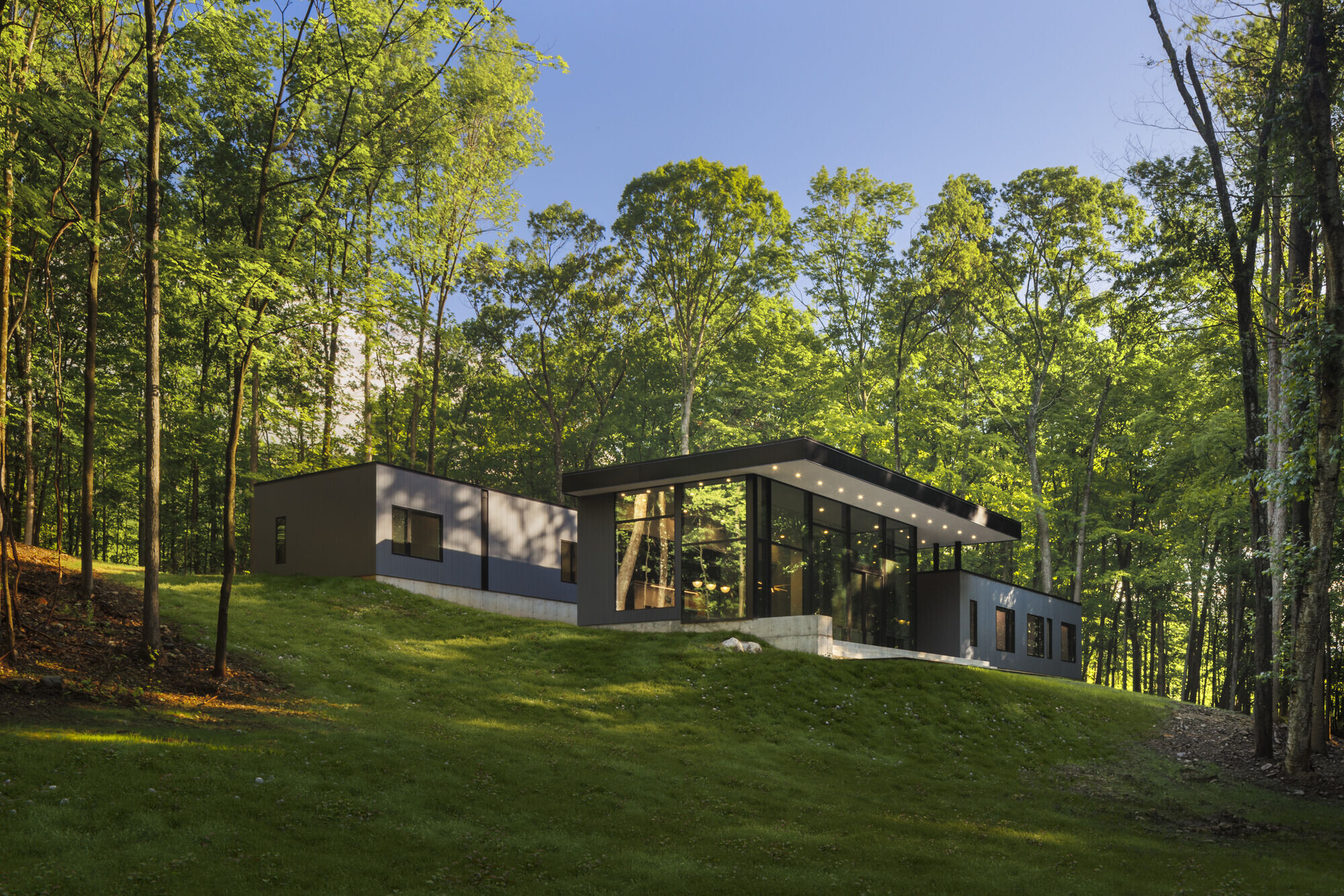 https://archello.com/story/126410/attachments/photos-videos/5 photo_credit Brad Feinknopf