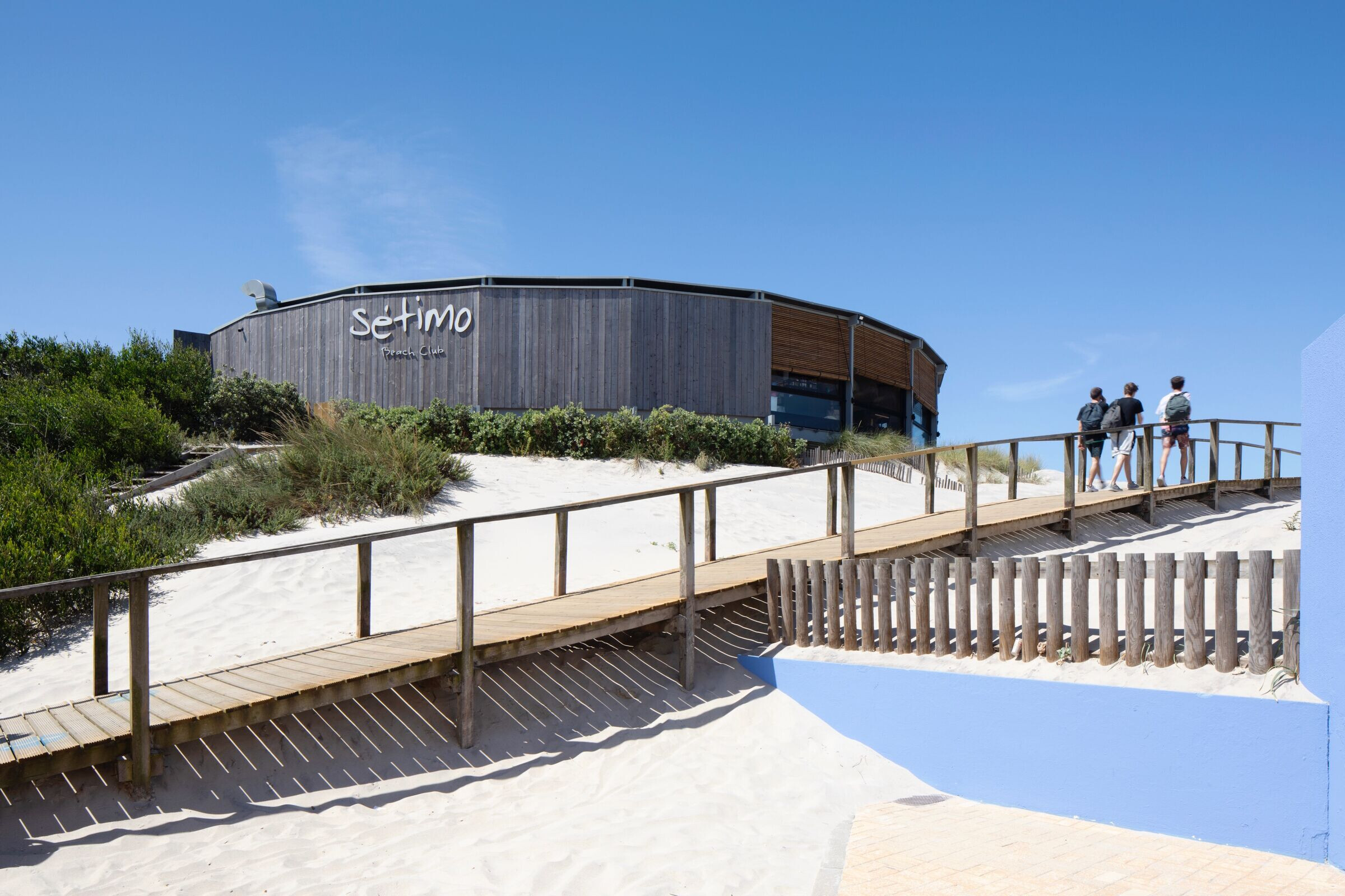 https://archello.com/story/126551/attachments/photos-videos/8 photo_credit Tiago Casanova