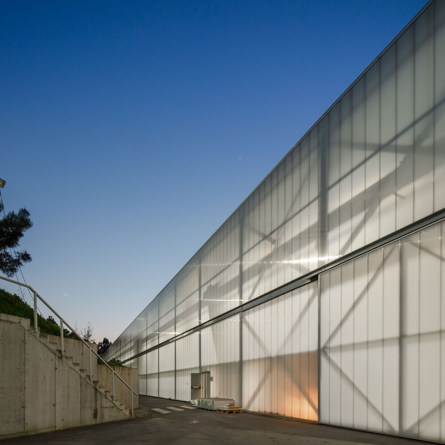 https://archello.com/story/126528/attachments/photos-videos/11 photo_credit João Morgado
