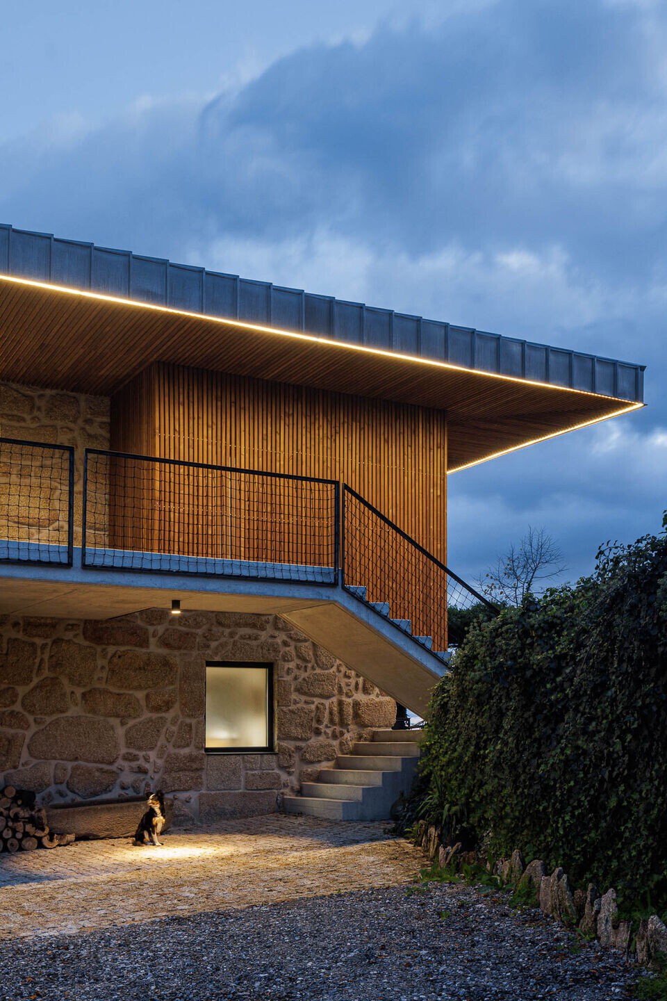 https://archello.com/story/126601/attachments/photos-videos/27 photo_credit Ivo Tavares Studio