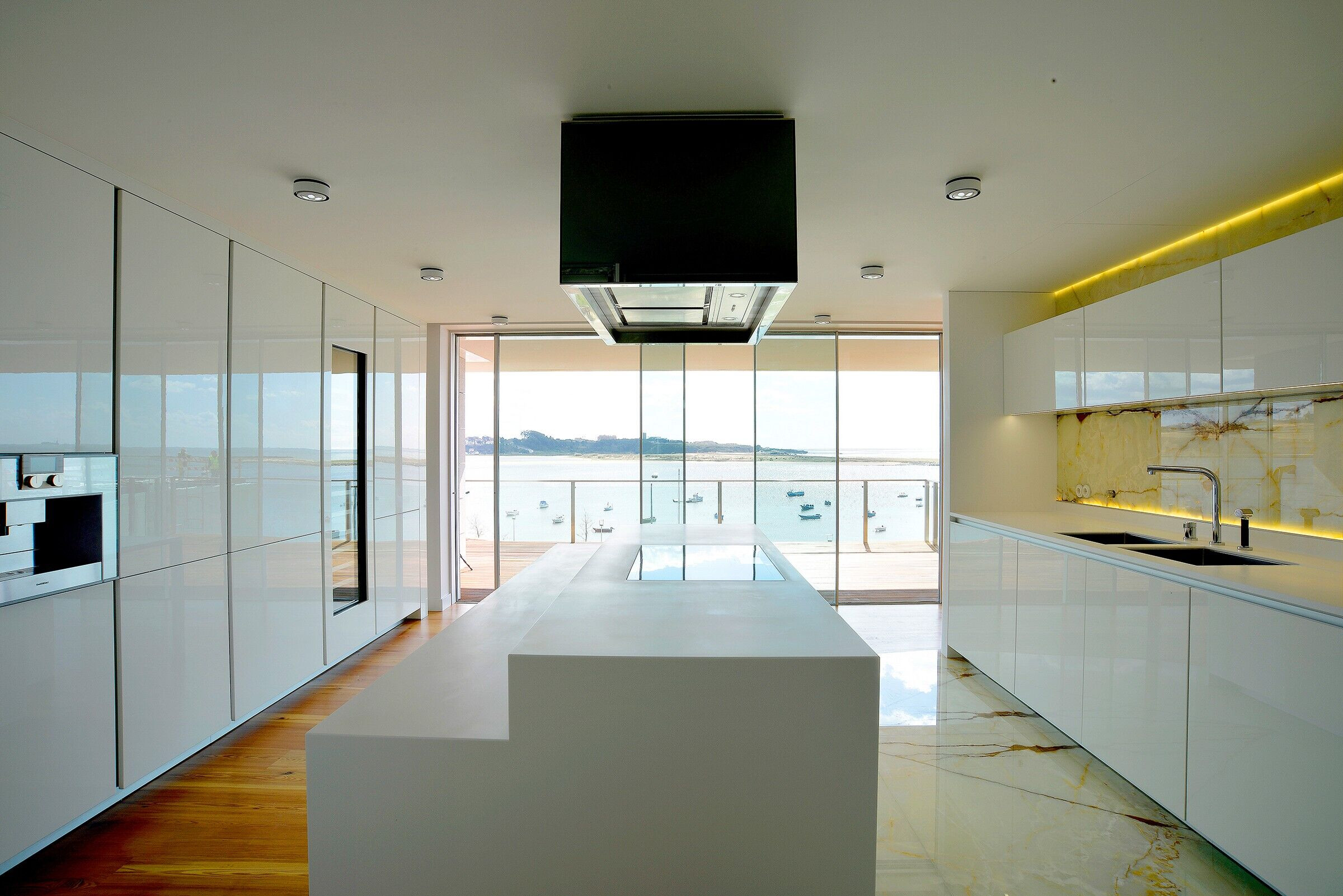 https://archello.com/story/126585/attachments/photos-videos/7 photo_credit José Maria Barroso