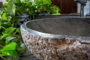 River stone oval basin