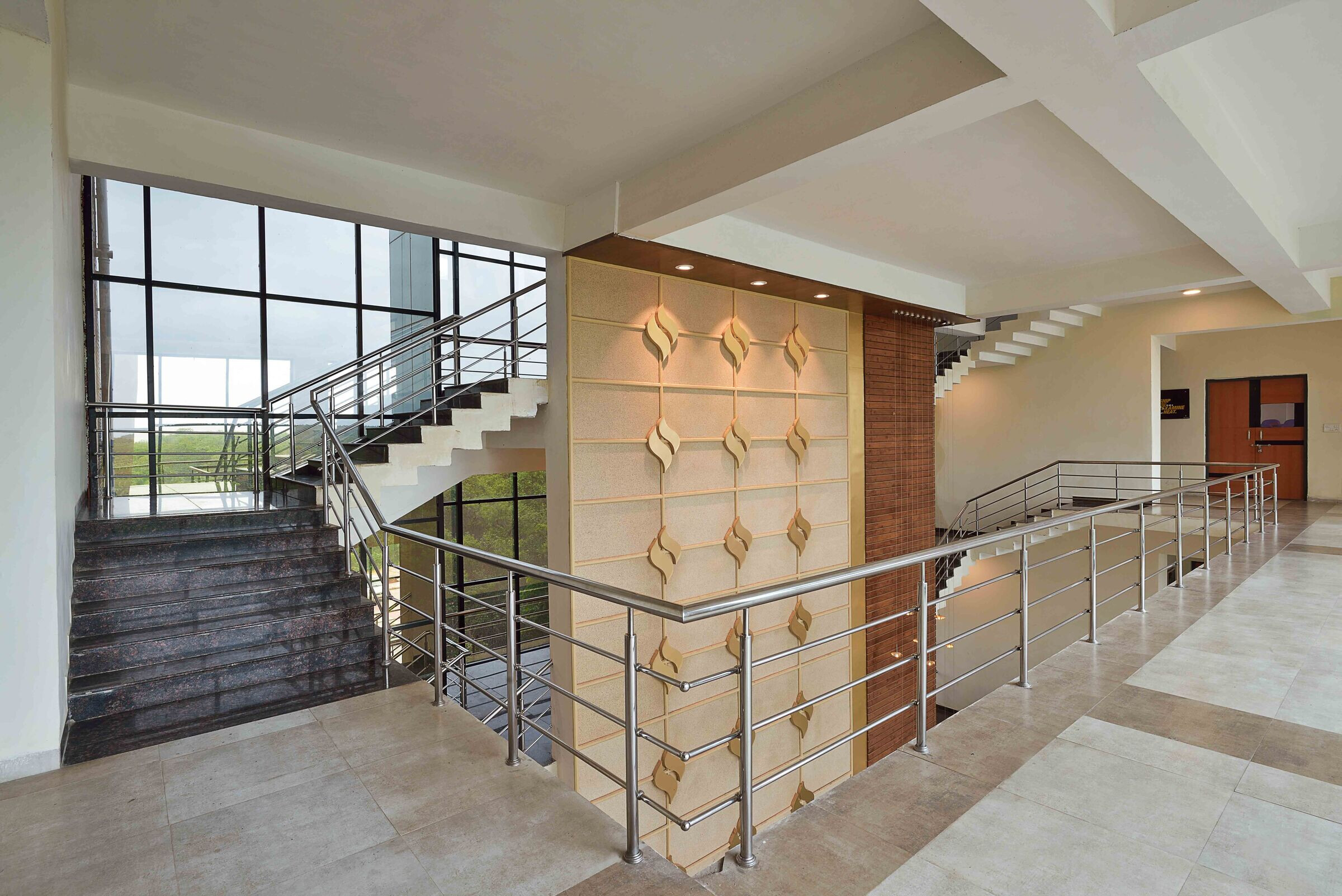 https://archello.com/story/126713/attachments/photos-videos/9 photo_credit Ravi Kanade