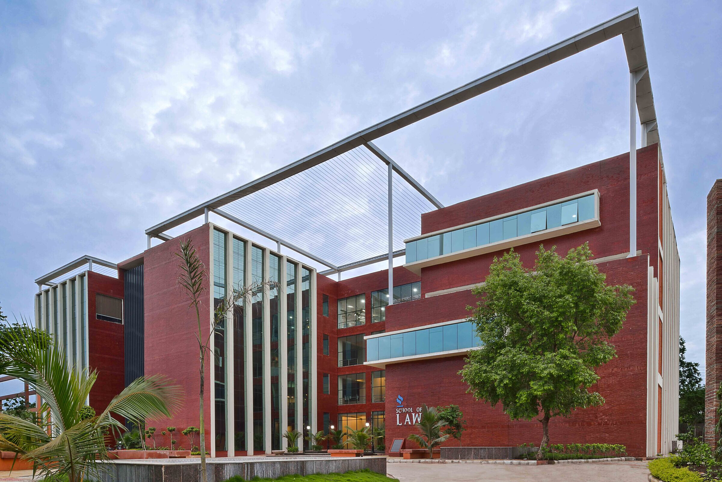 https://archello.com/story/126713/attachments/photos-videos/20 photo_credit Ravi Kanade
