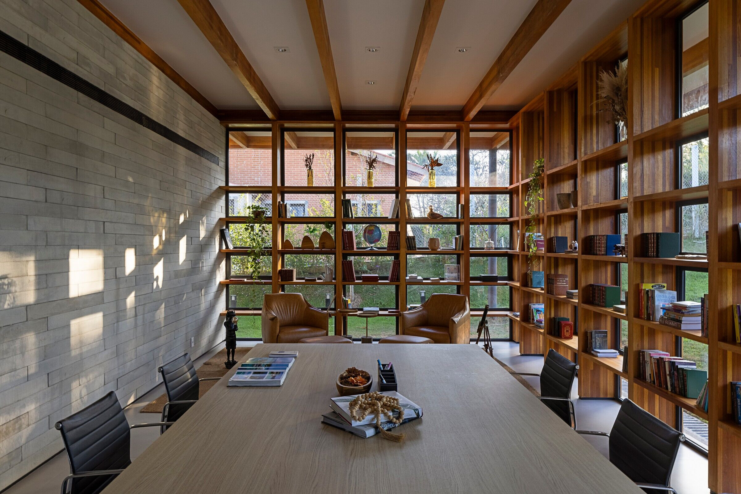 https://archello.com/story/126810/attachments/photos-videos/15 photo_credit Leonardo Finotti
