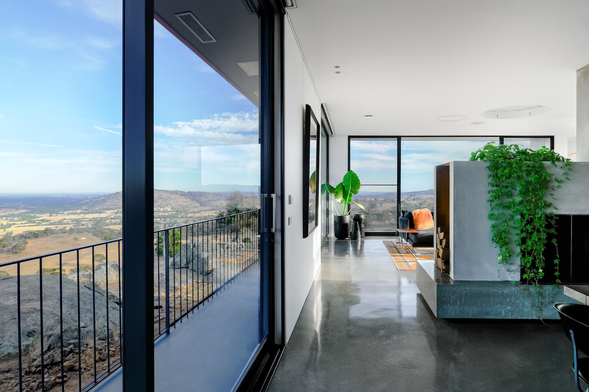 https://archello.com/story/127006/attachments/photos-videos/4 photo_credit Robert Harwood
