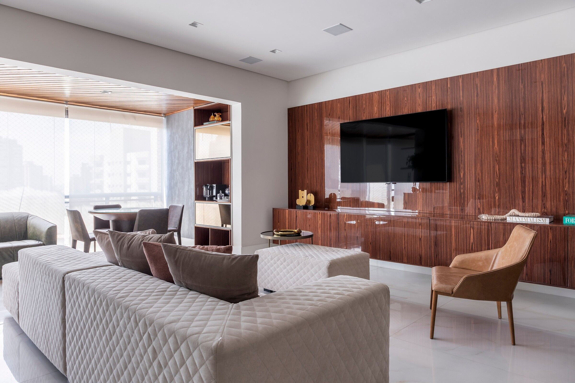 https://archello.com/story/127164/attachments/photos-videos/6 photo_credit Rafael Renzo