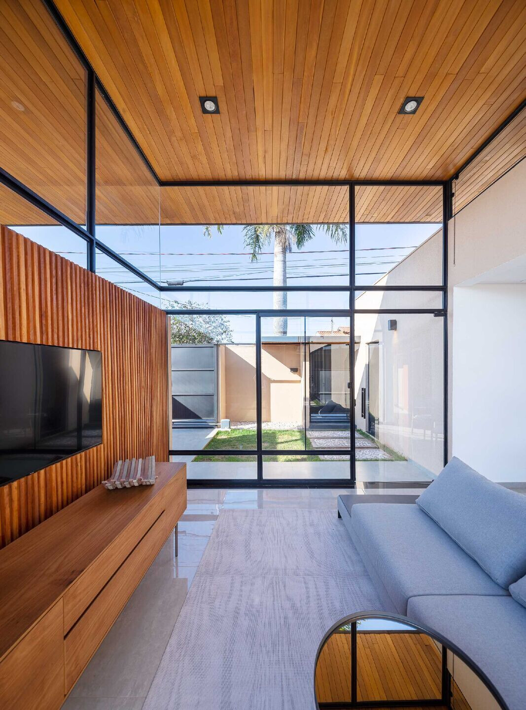 https://archello.com/story/127245/attachments/photos-videos/7 photo_credit Manuel Sá