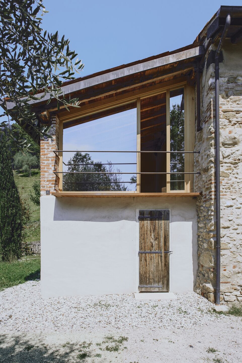 https://archello.com/story/127307/attachments/photos-videos/3 photo_credit Andres Borella