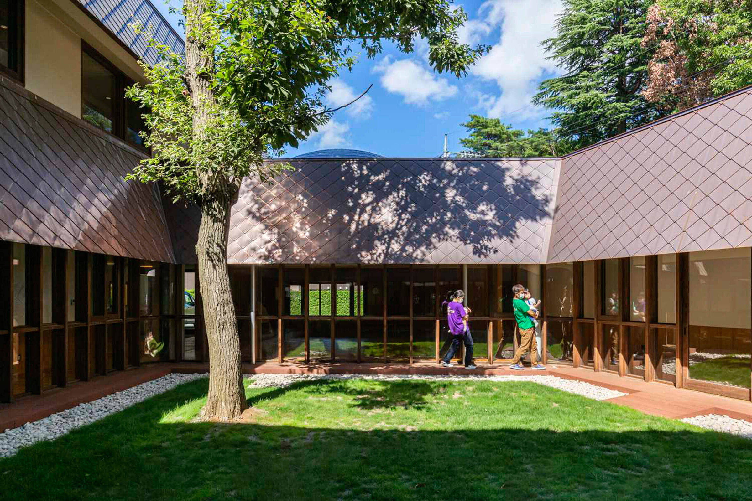 https://archello.com/story/127353/attachments/photos-videos/29 photo_credit Toshinari Soga ( studio BAUHAUS )