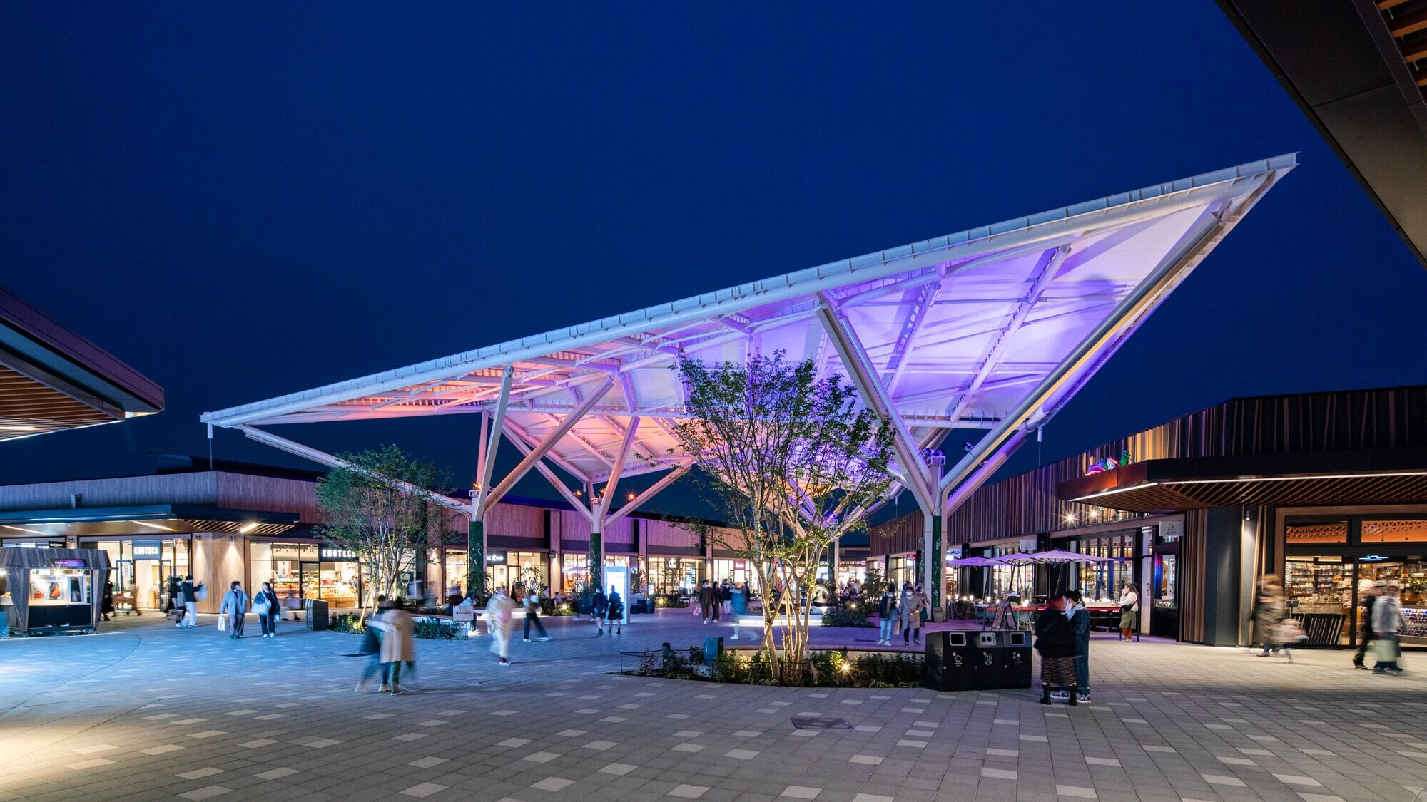 https://archello.com/story/127352/attachments/photos-videos/4 photo_credit Tokyo branch of SS Co.