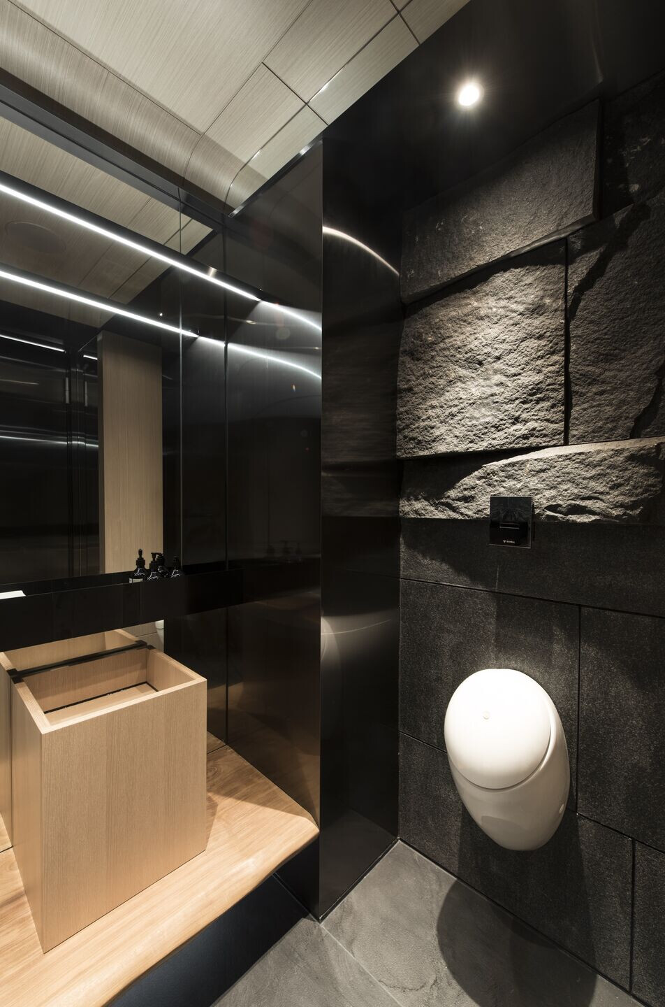 https://archello.com/story/127421/attachments/photos-videos/10 photo_credit Zhong Da Shen