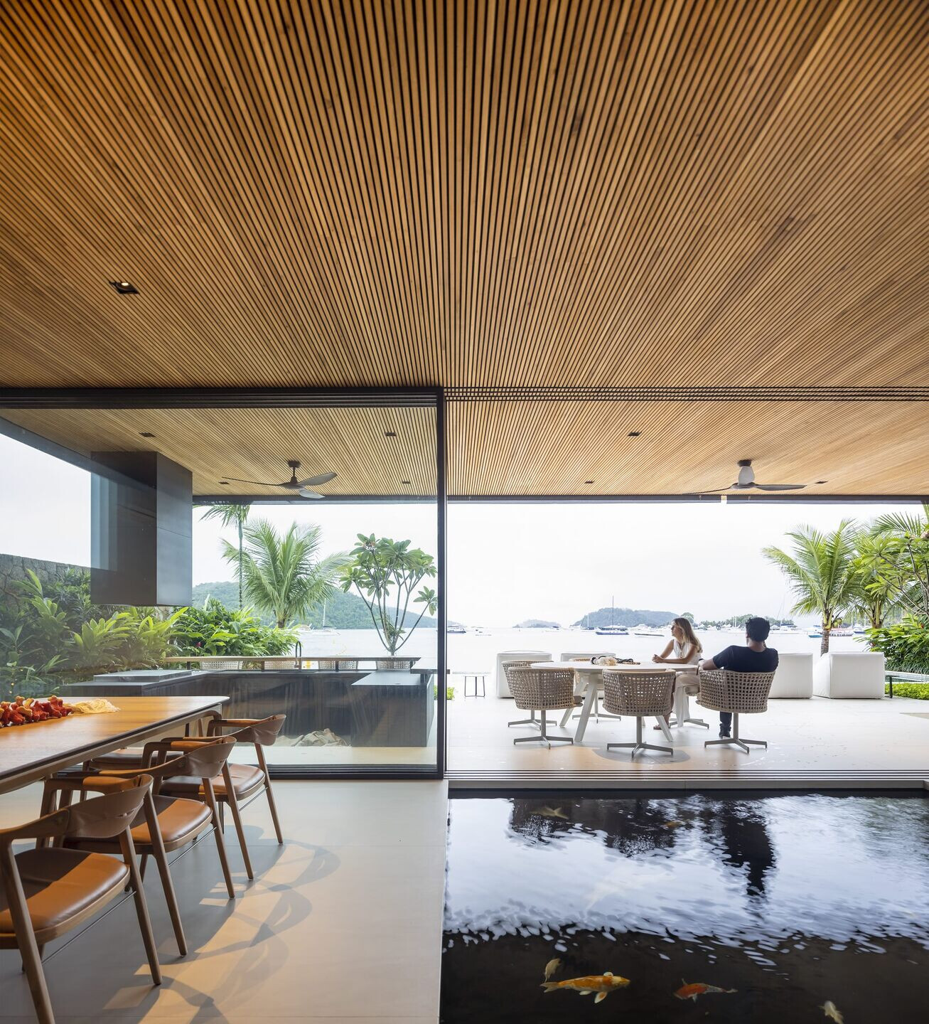 https://archello.com/story/127551/attachments/photos-videos/10 photo_credit Fernando Guerra