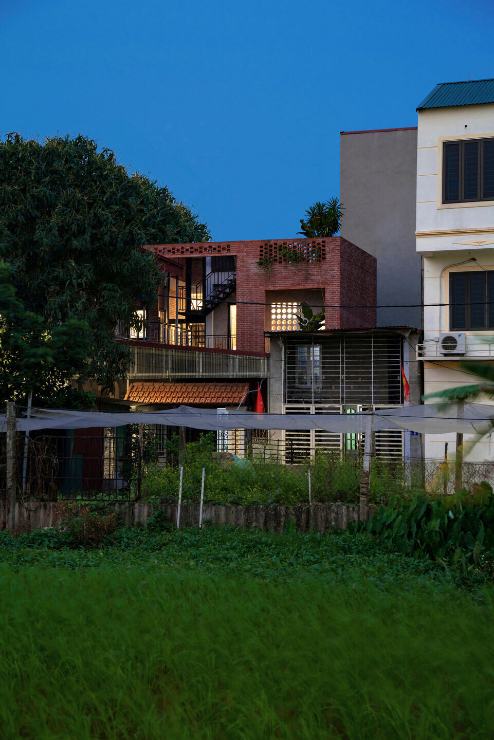 https://archello.com/story/127496/attachments/photos-videos/15 ảnh_tín Hoàng Lê