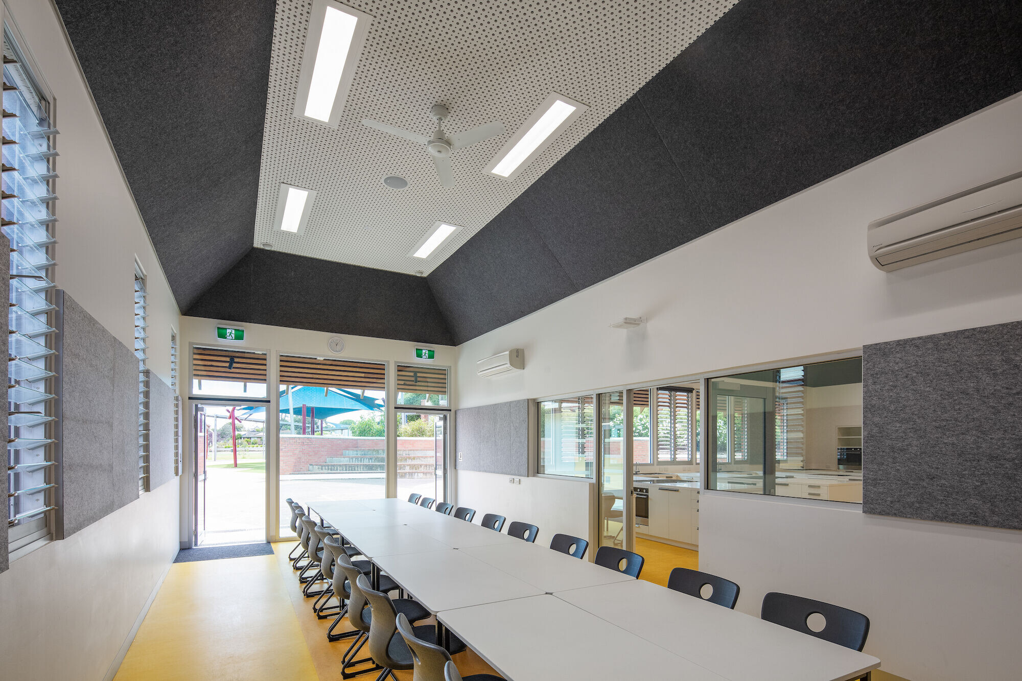 https://archello.com/story/127572/attachments/photos-videos/18 photo_credit John Gollings