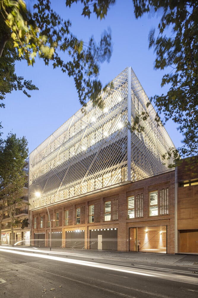https://archello.com/story/127678/attachments/photos-videos/3 photo_credit Adrià Goula