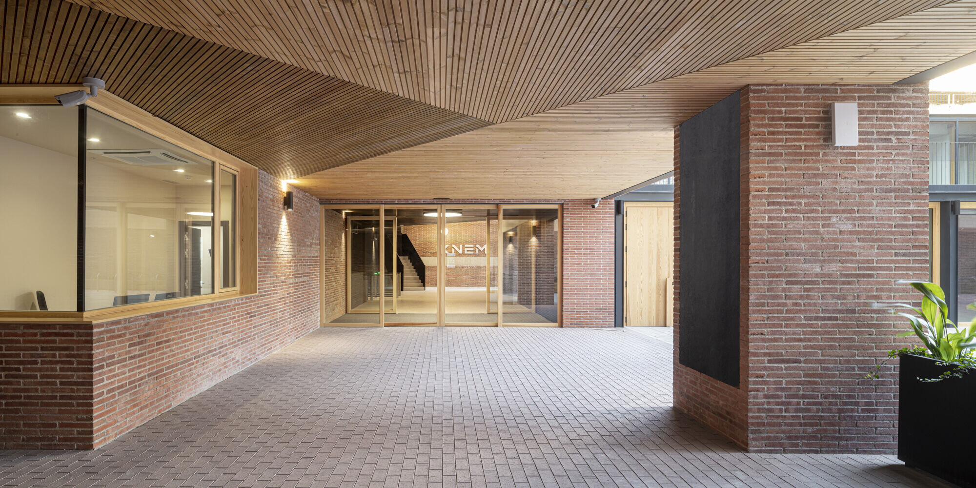 https://archello.com/story/127678/attachments/photos-videos/6 photo_credit Adrià Goula