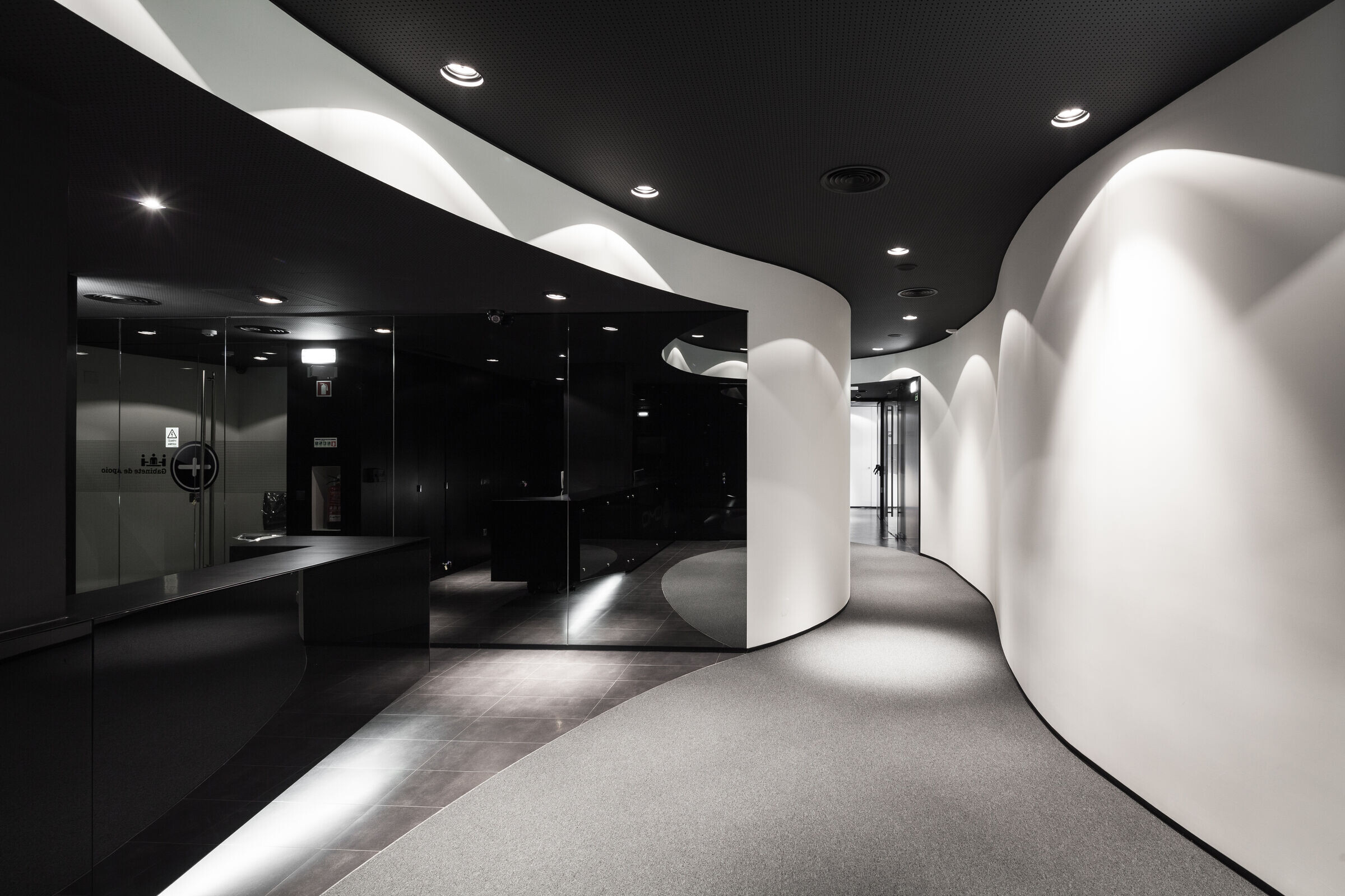 https://archello.com/story/127688/attachments/photos-videos/3 photo_credit João Morgado - Architectural Photography