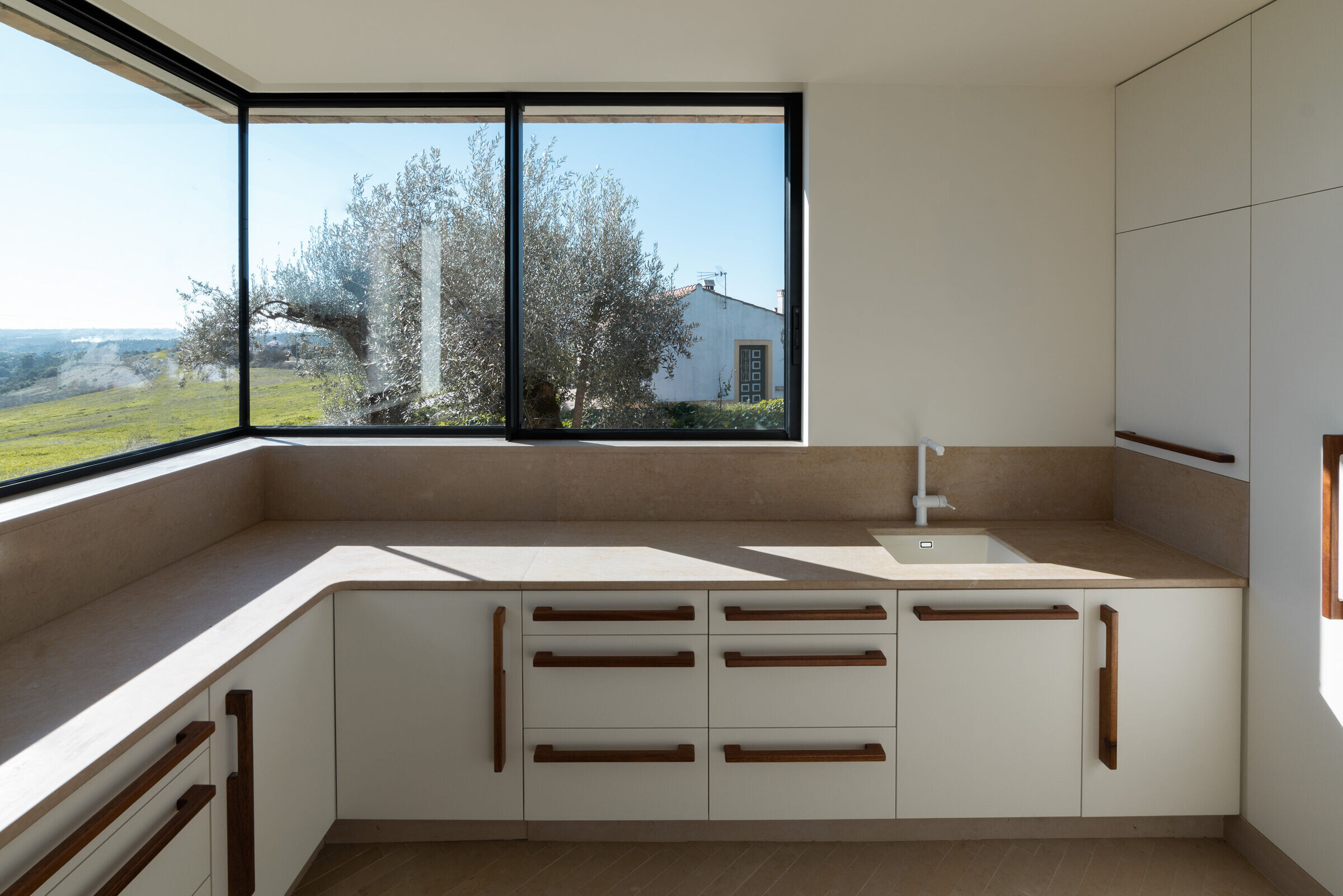 https://archello.com/story/127659/attachments/photos-videos/7 photo_credit JCS photography