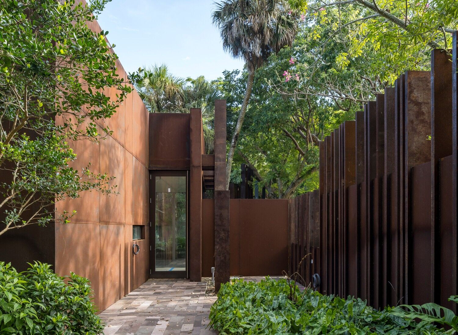 https://archello.com/story/127818/attachments/photos-videos/5 photo_credit Michael Stavaridis