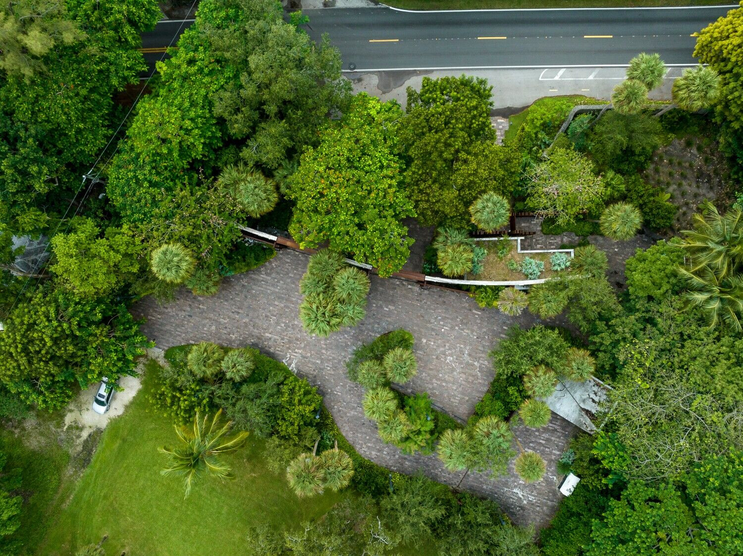 https://archello.com/story/127818/attachments/photos-videos/8 photo_credit Michael Stavaridis