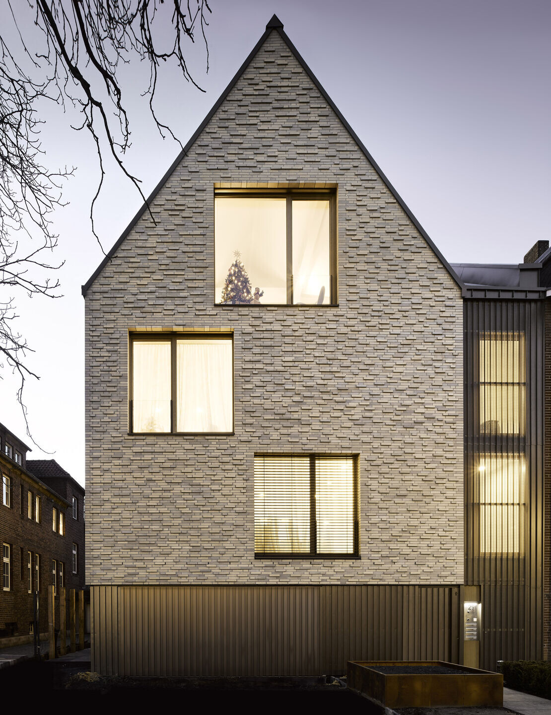 https://archello.com/story/127874/attachments/photos-videos/4 photo_credit Roman Mensing