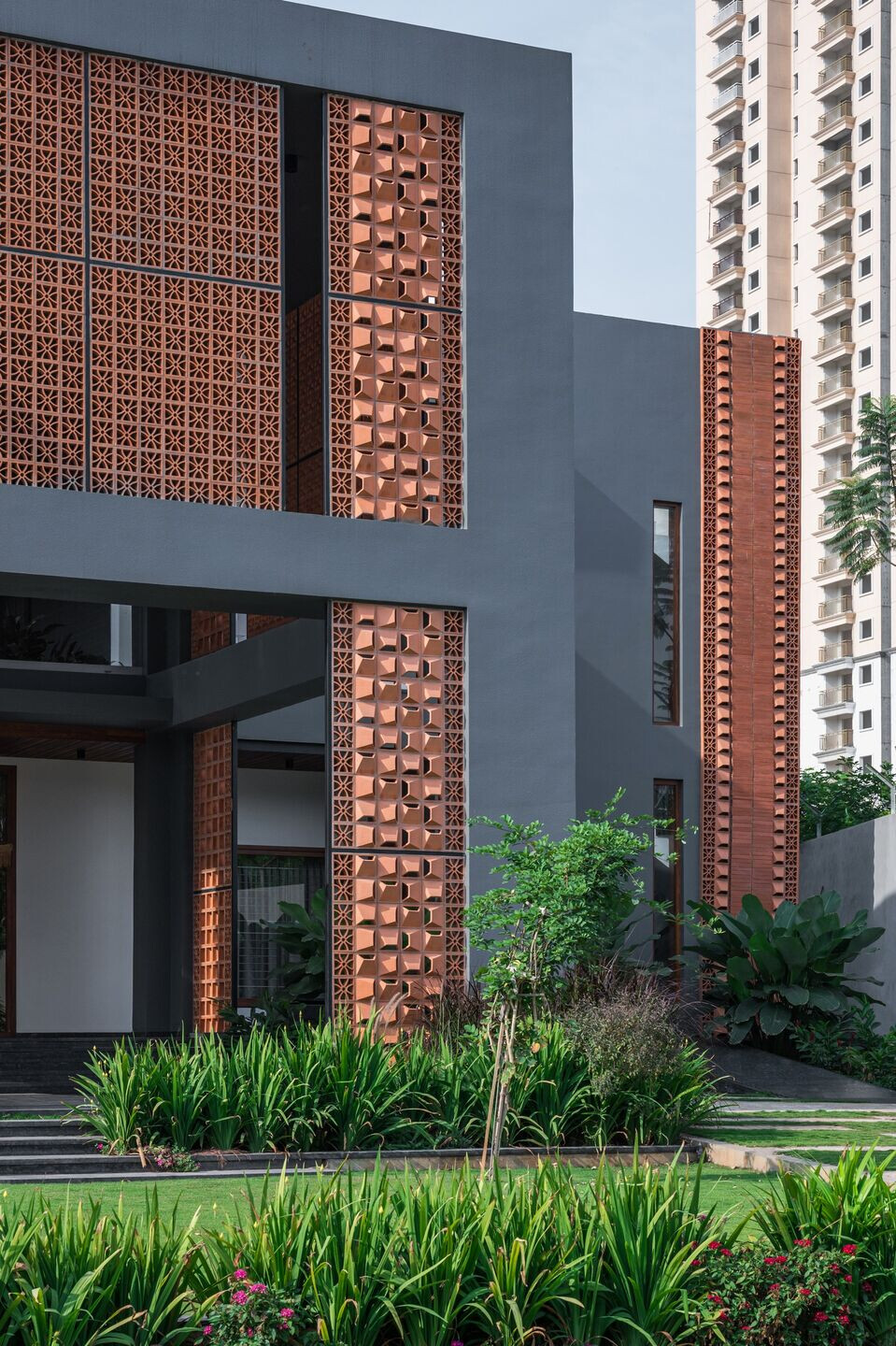 https://archello.com/story/127921/attachments/photos-videos/3 photo_credit Atik Bheda