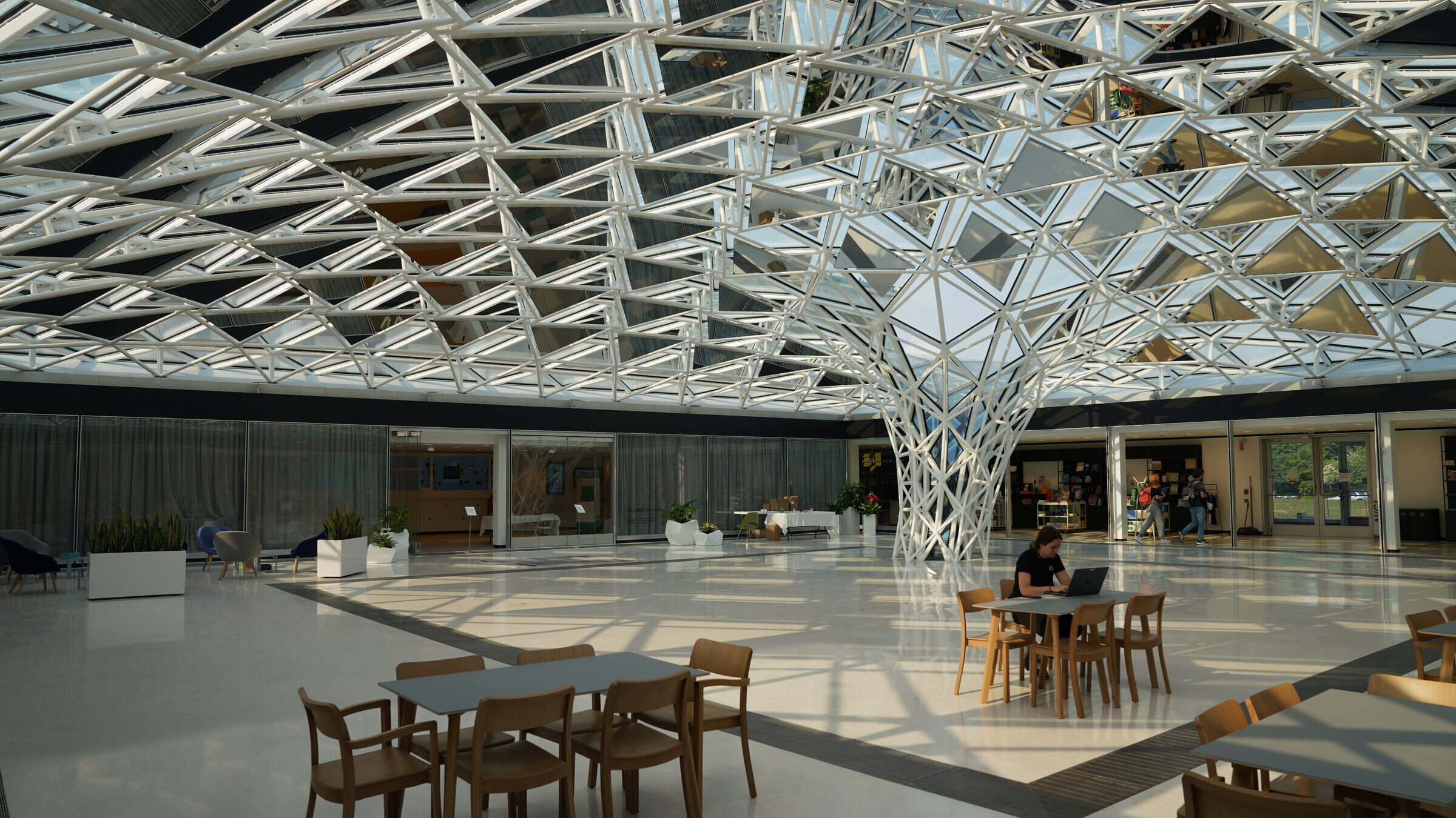 https://archello.com/story/127948/attachments/photos-videos/7 photo_credit Studio Other Spaces (SOS)