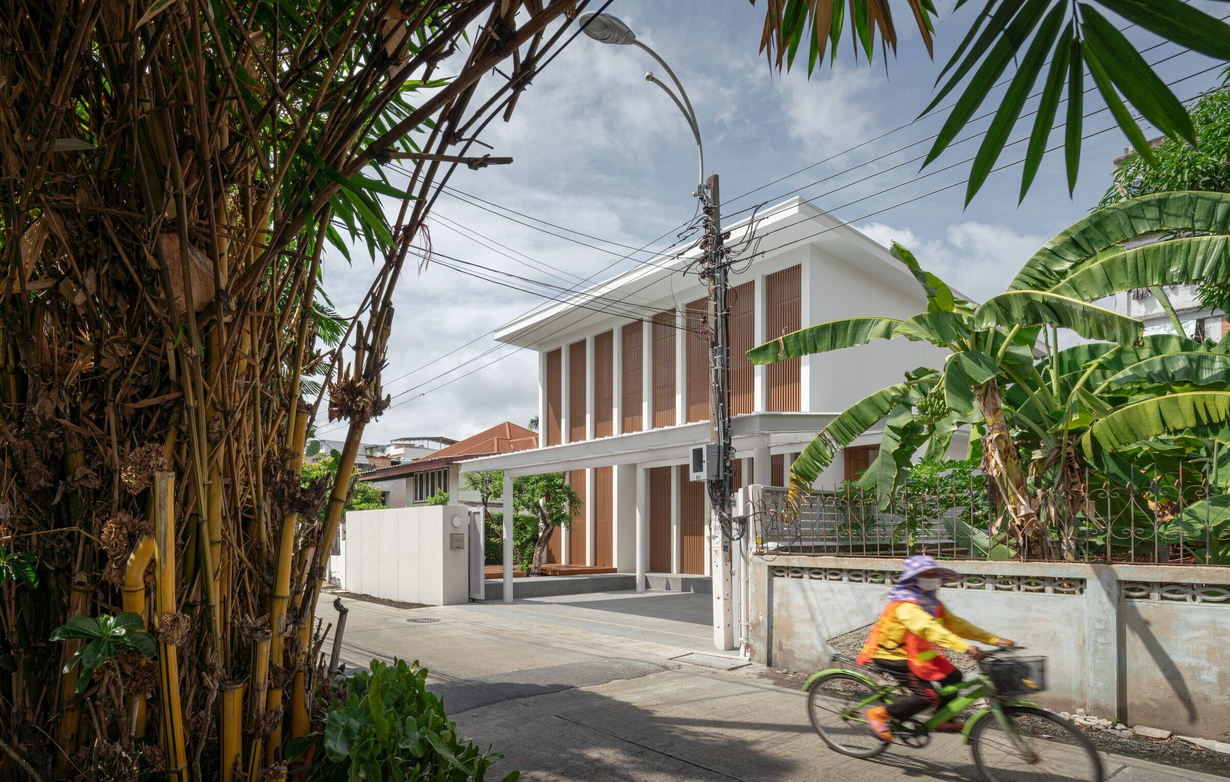 https://archello.com/story/127917/attachments/photos-videos/9 photo_credit Sky|Ground Department, Depth of Field Co.,Ltd.