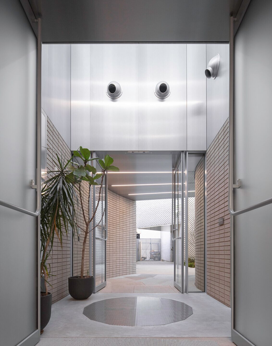 https://archello.com/story/128010/attachments/photos-videos/4