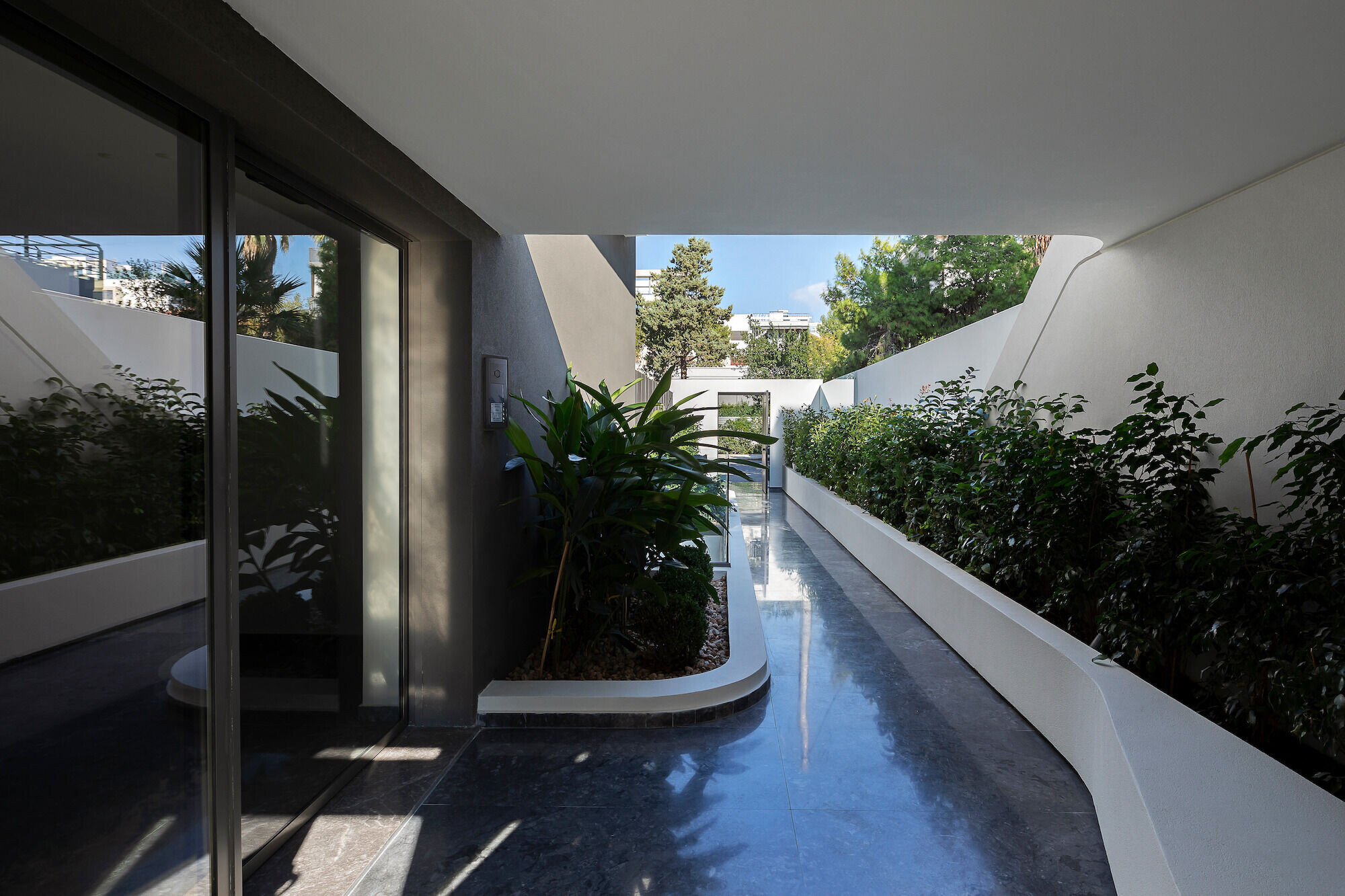 https://archello.com/story/127997/attachments/photos-videos/19 photo_credit Panagiotis Voumvakis