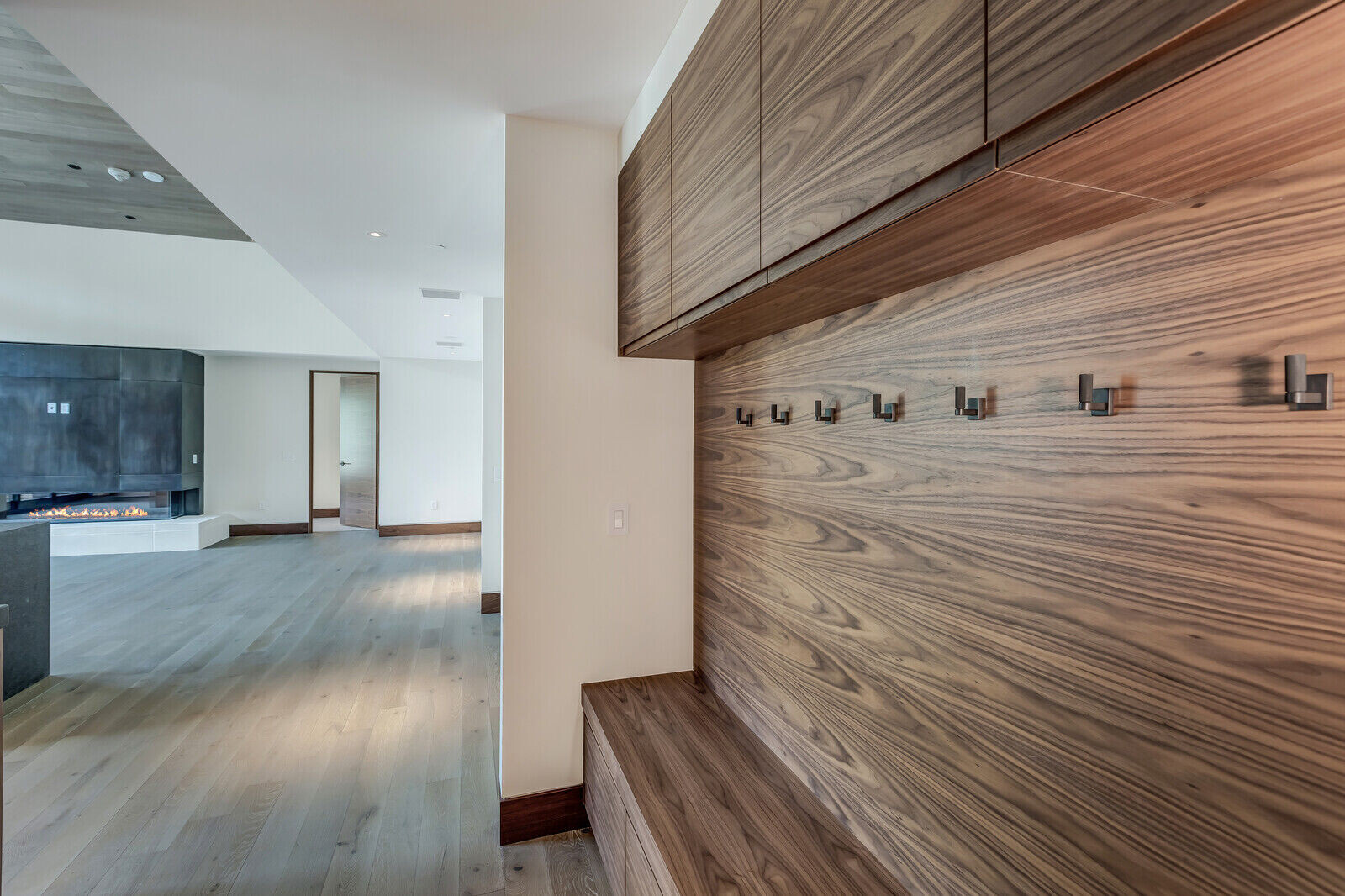 https://archello.com/story/128001/attachments/photos-videos/31 photo_credit East West Partners