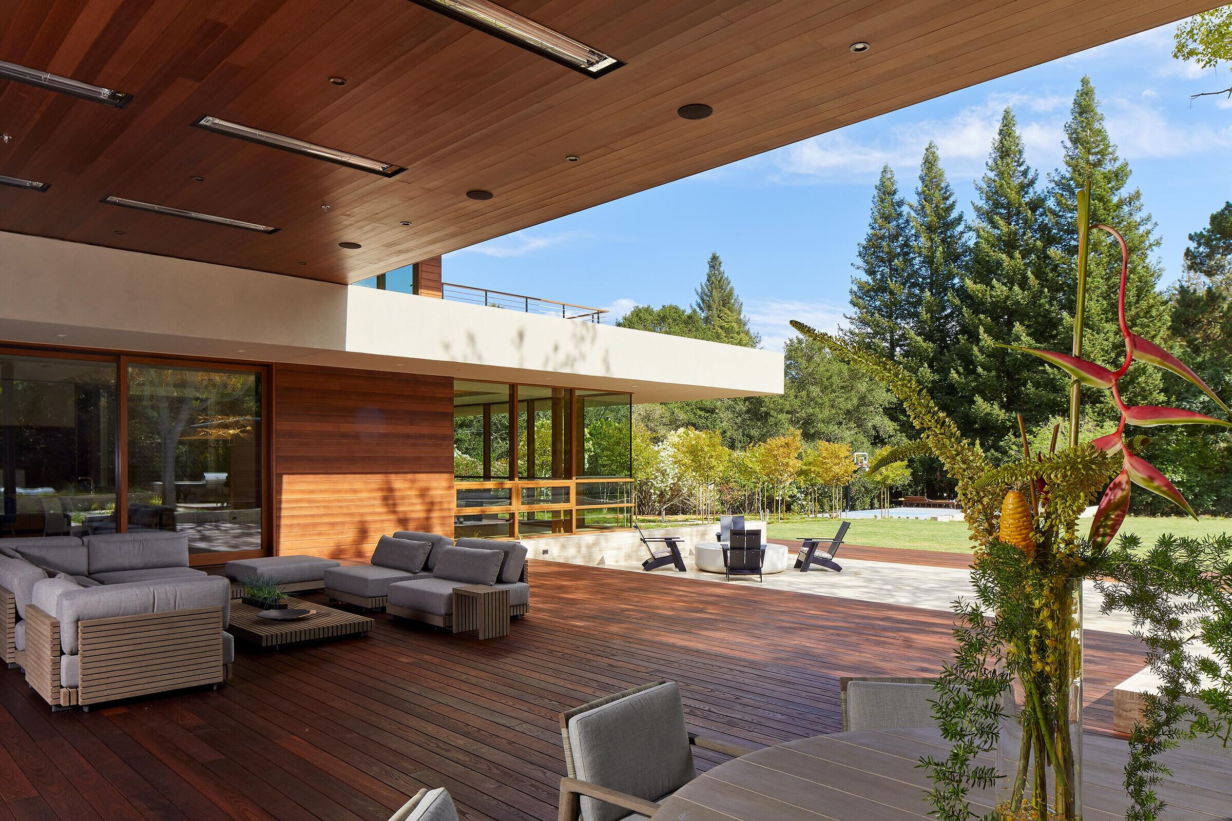 https://archello.com/story/128197/attachments/photos-videos/6 photo_credit Russell Abraham