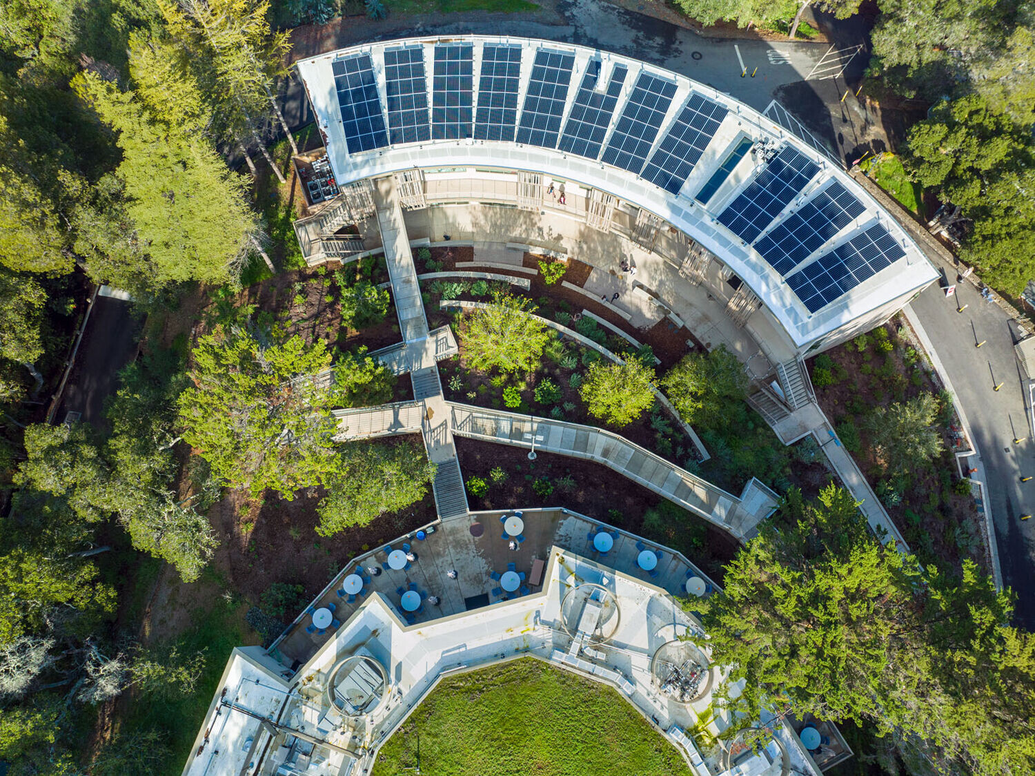 https://archello.com/story/128245/attachments/photos-videos/9 photo_credit Bruce Damonte