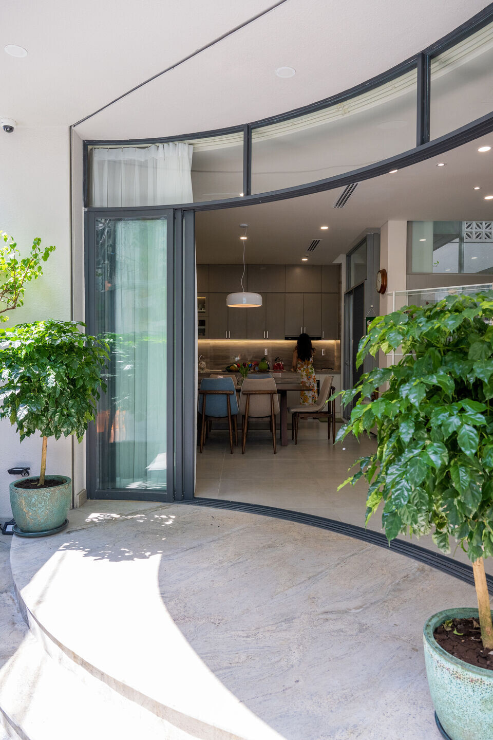 https://archello.com/story/128249/attachments/photos-videos/11 photo_credit Sonmeo Nguyen Art Studio