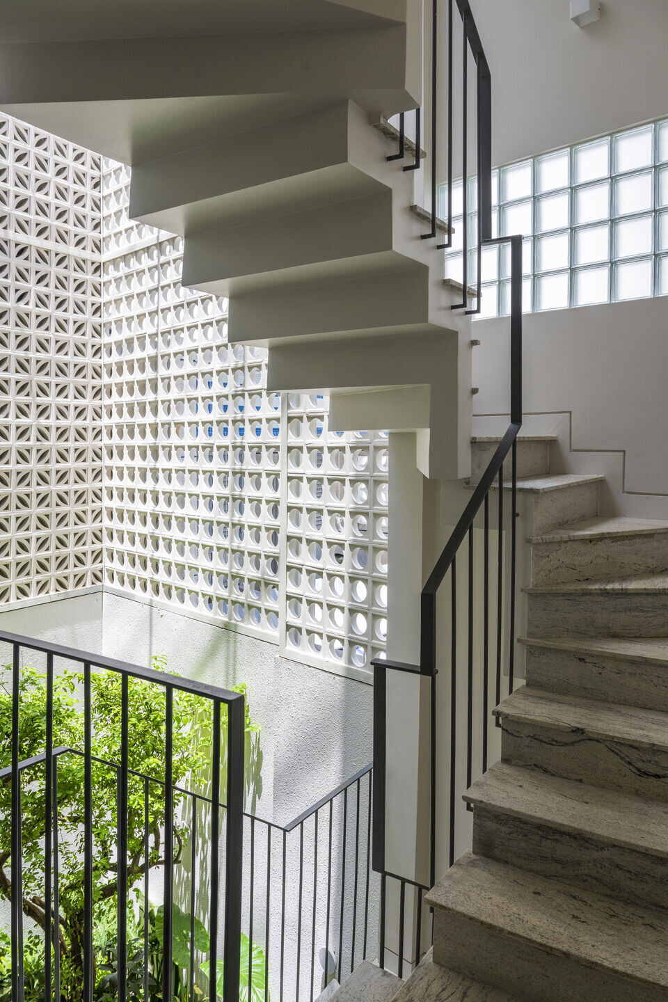 https://archello.com/story/128249/attachments/photos-videos/26 photo_credit Sonmeo Nguyen Art Studio