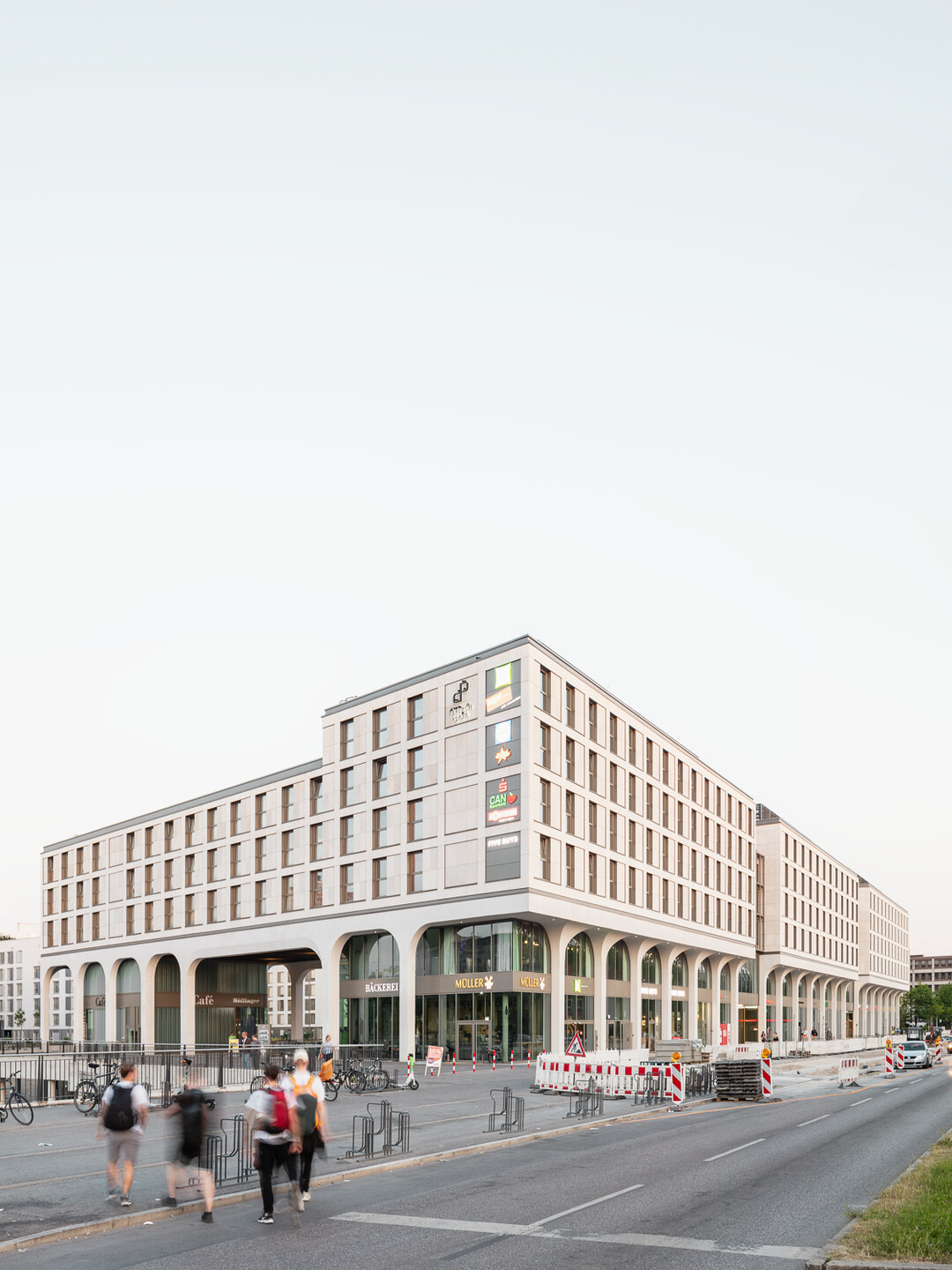 https://archello.com/story/76942/attachments/photos-videos/6 photo_credit (c) tschinkersten fotografie