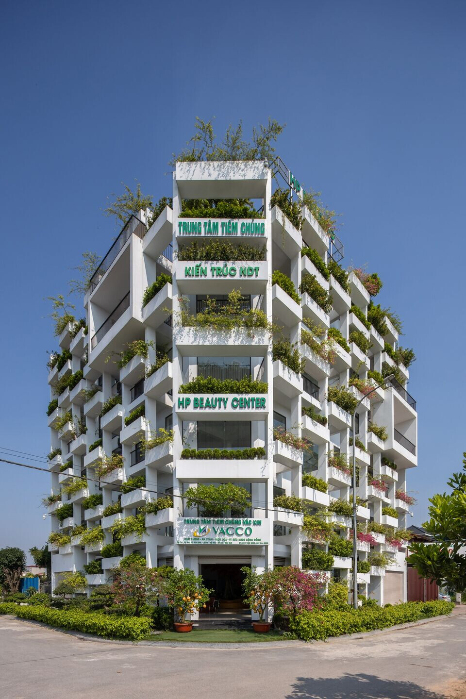 https://archello.com/story/128438/attachments/photos-videos/19 photo_credit Hoang Le