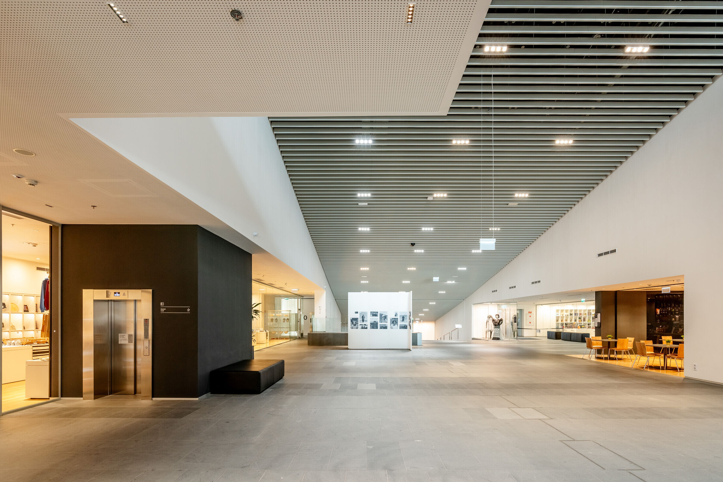 https://archello.com/story/111517/attachments/photos-videos/22 photo_credit József Molnár