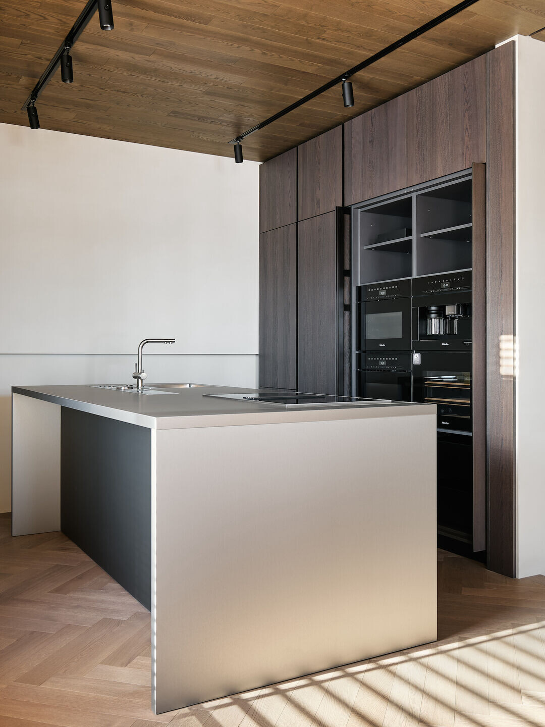 https://archello.com/story/128599/attachments/photos-videos/15 photo_credit Andrey Bydanov
