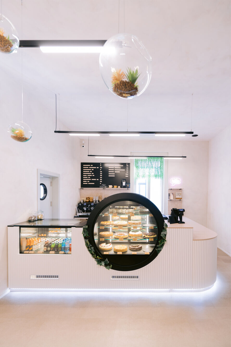https://archello.com/story/128620/attachments/photos-videos/13 photo_credit Ioana Porav Photography