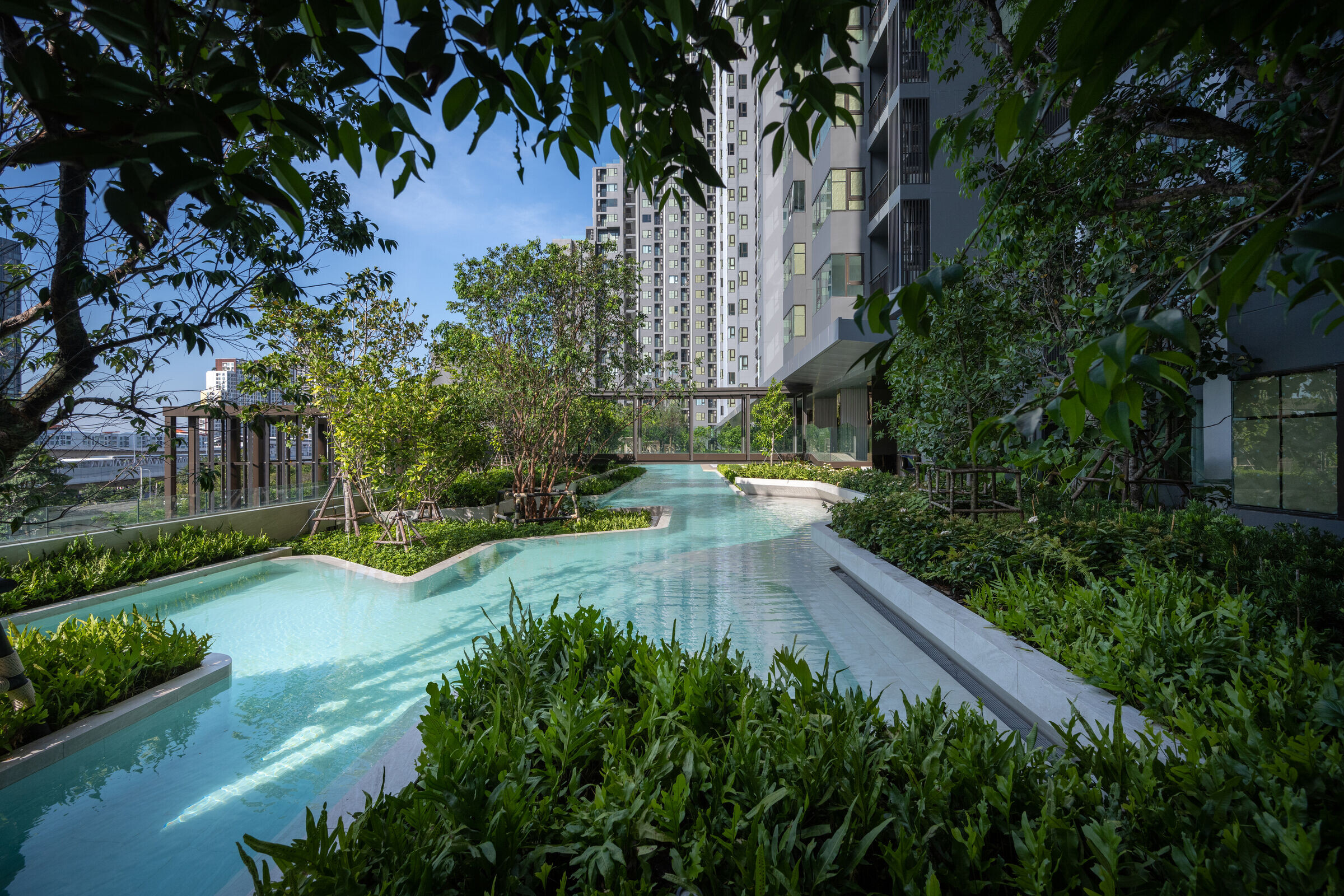 https://archello.com/story/123937/attachments/photos-videos/8 photo_credit Redland-scape.Ltd