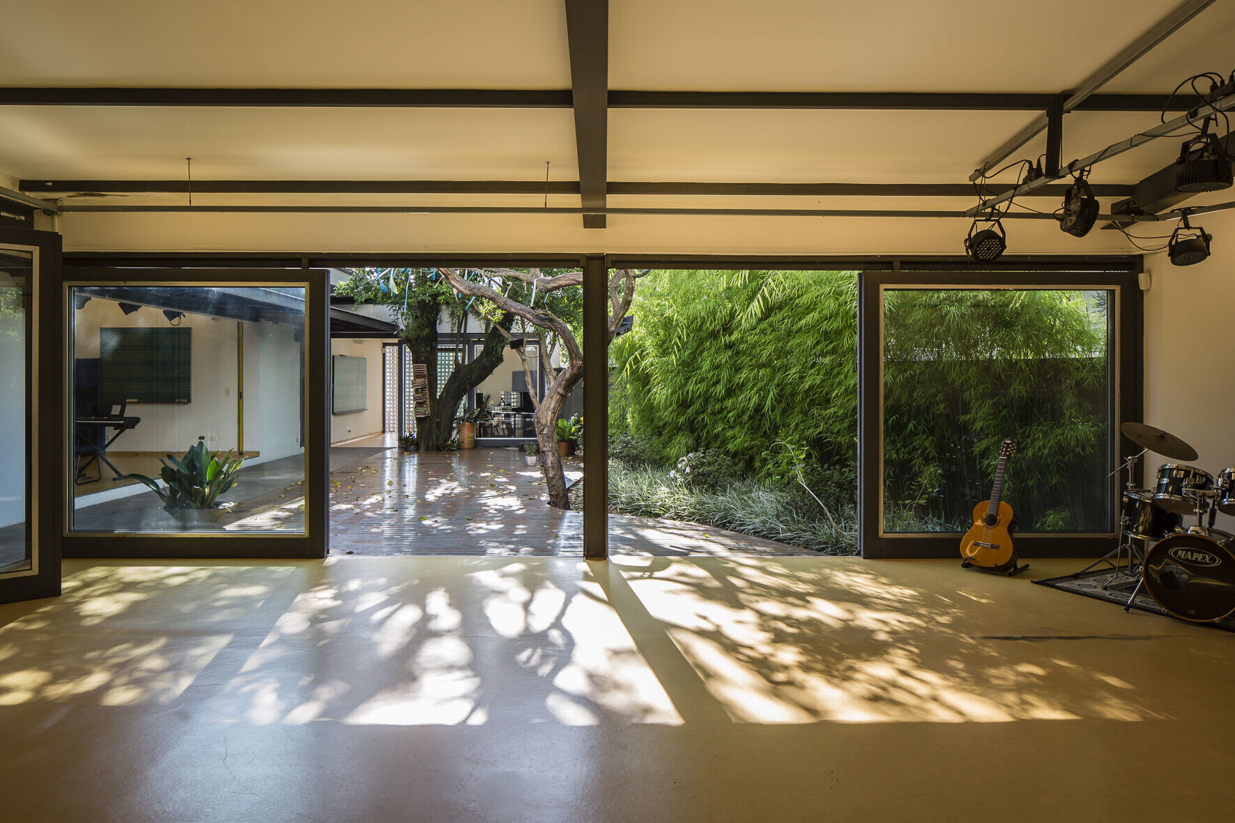 https://archello.com/story/128652/attachments/photos-videos/6 photo_credit Isabella Shih