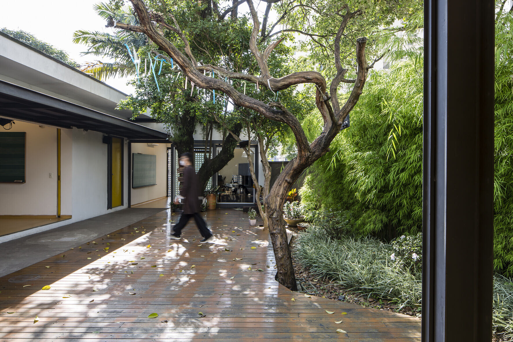 https://archello.com/story/128652/attachments/photos-videos/7 photo_credit Isabella Shih