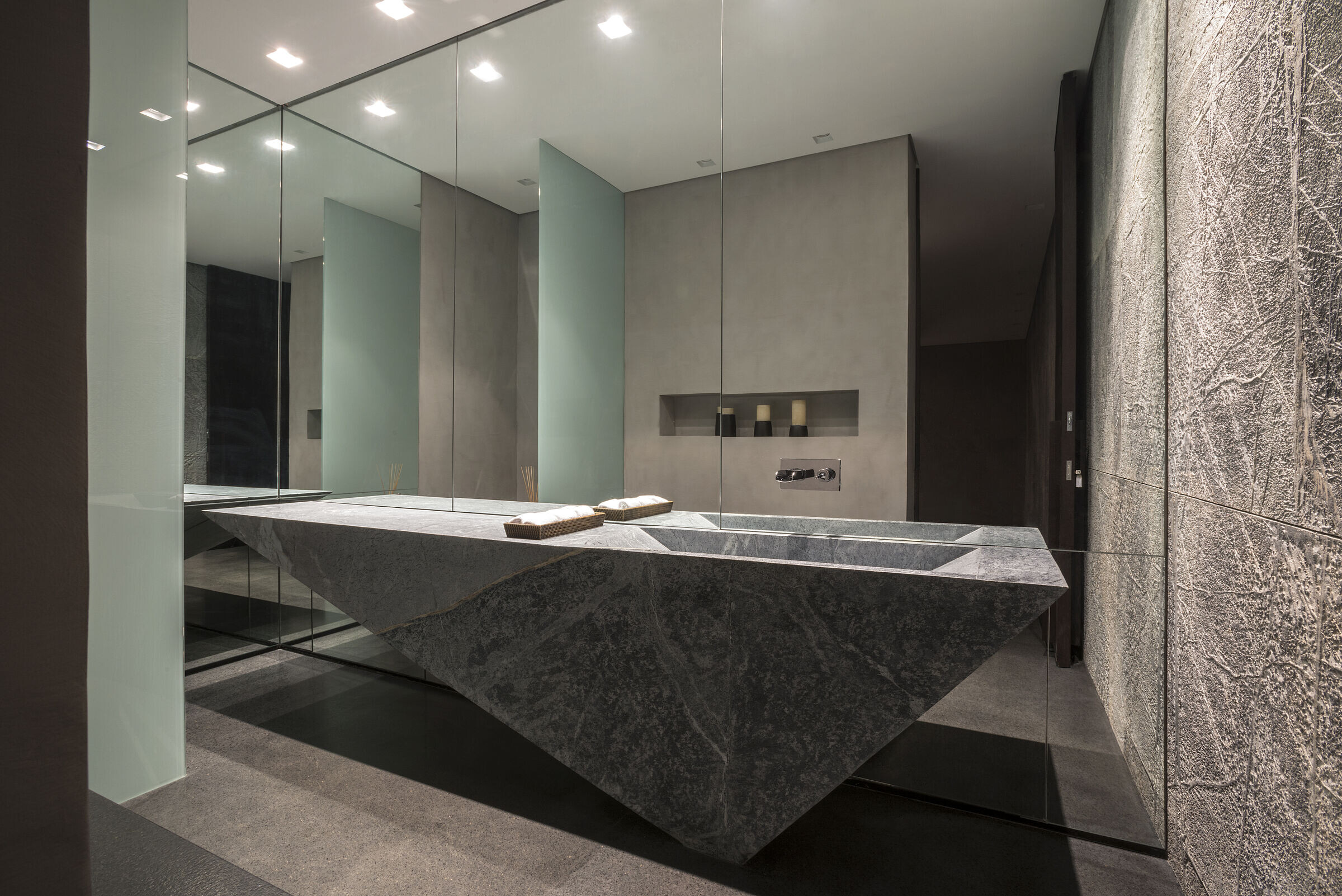 https://archello.com/story/128822/attachments/photos-videos/15 photo_credit Daniel Mansur
