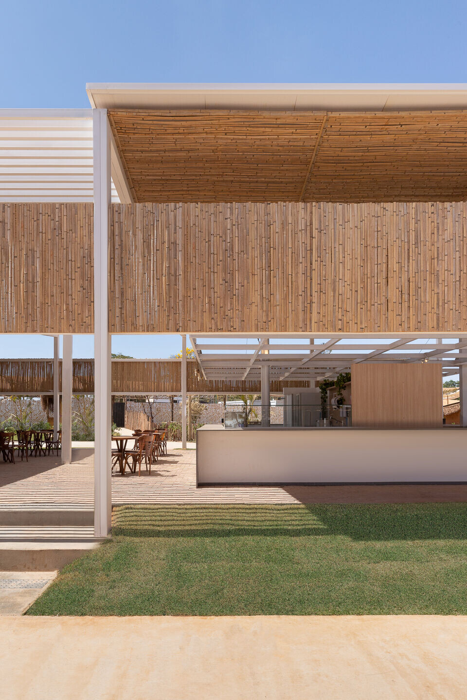 https://archello.com/story/128814/attachments/photos-videos/7 photo_credit Júlia Tótoli