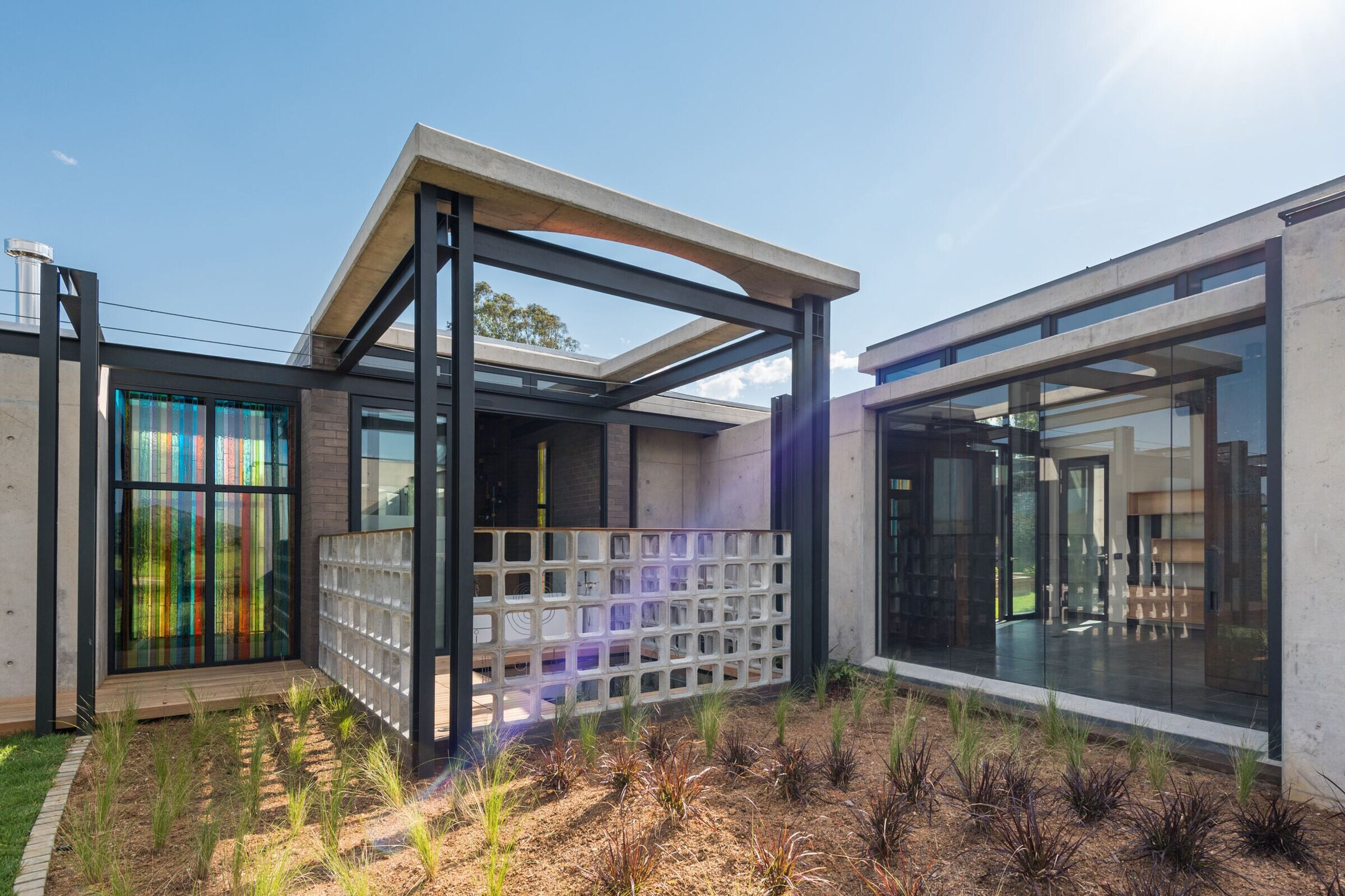 https://archello.com/product/101087/attachments/photos-videos/3 photo_credit RENE WALKER PHOTOGRAPHY