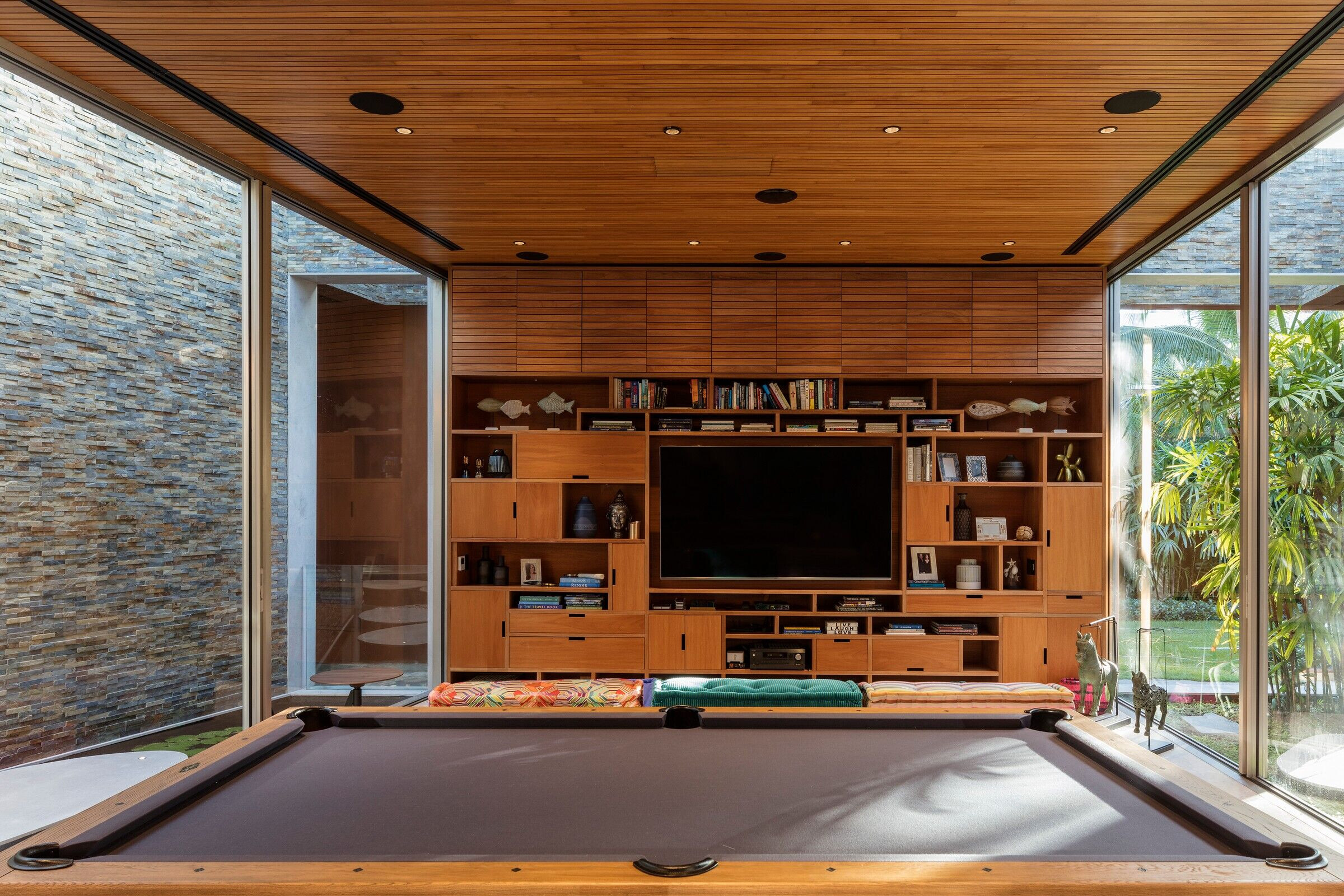 https://archello.com/story/129089/attachments/photos-videos/39 photo_credit Leonardo Finotti