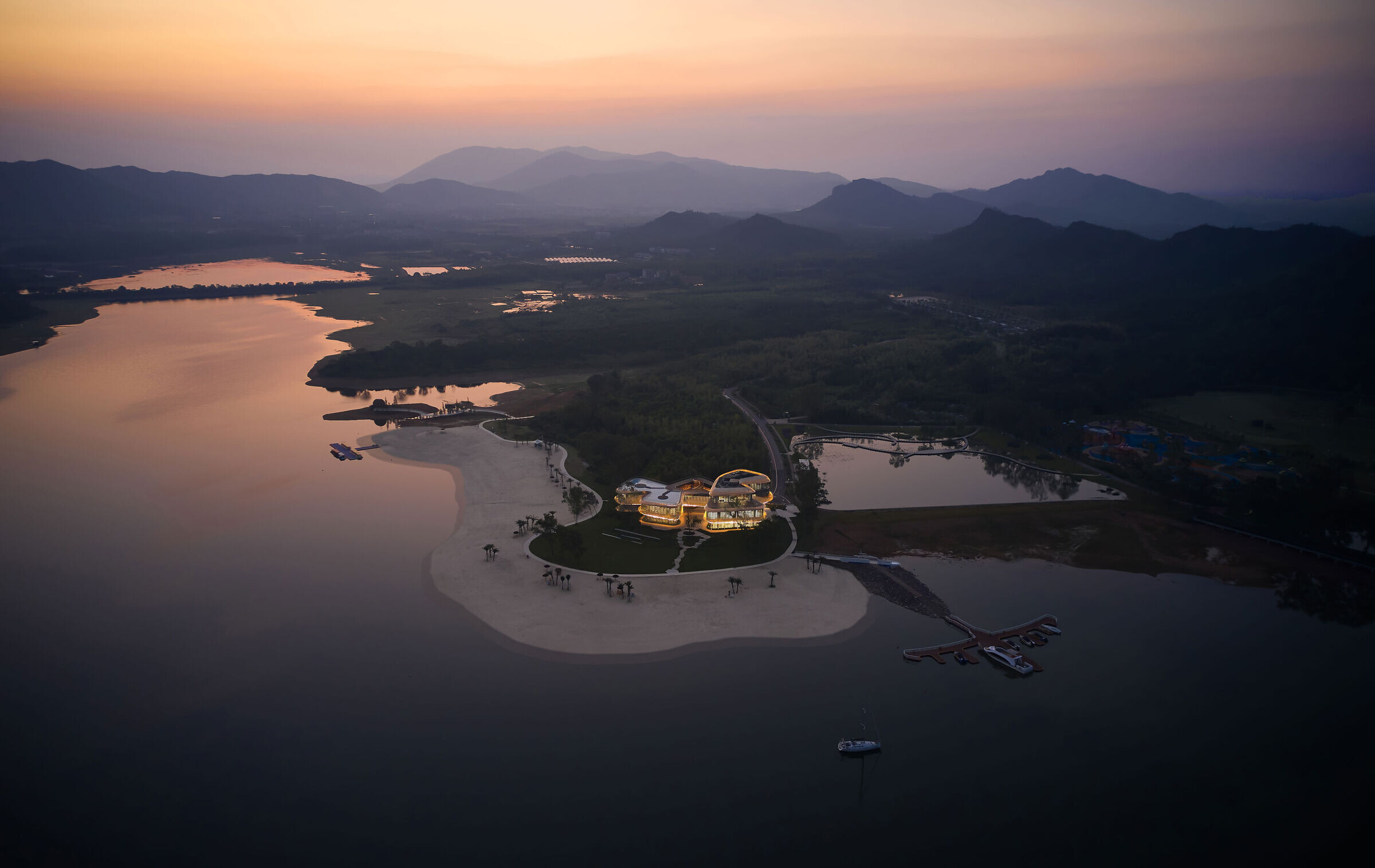 https://archello.com/story/129355/attachments/photos-videos/24 photo_credit Jianghe Zeng