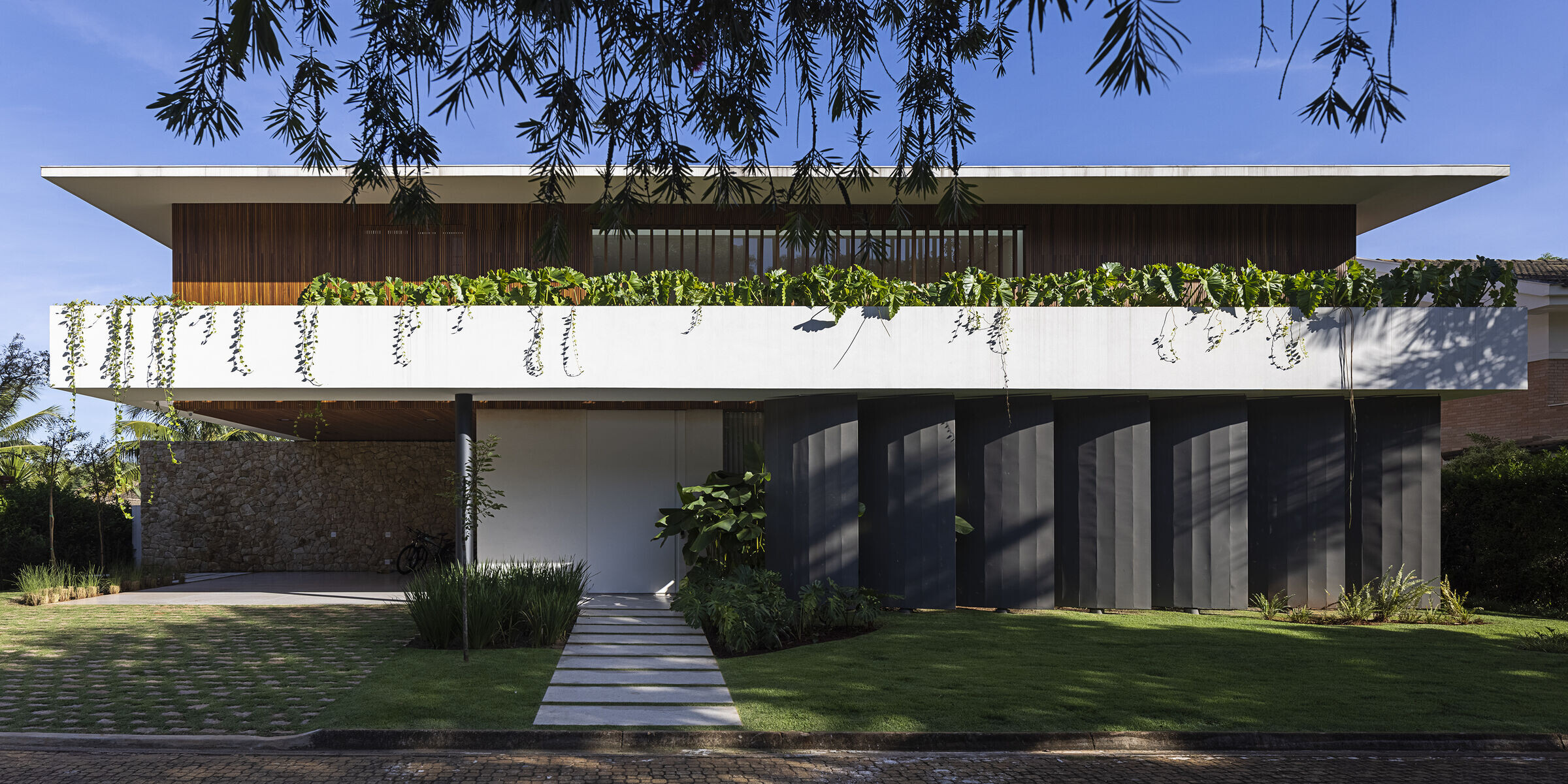 https://archello.com/story/129366/attachments/photos-videos/3 photo_credit LEONARDO FINOTTI